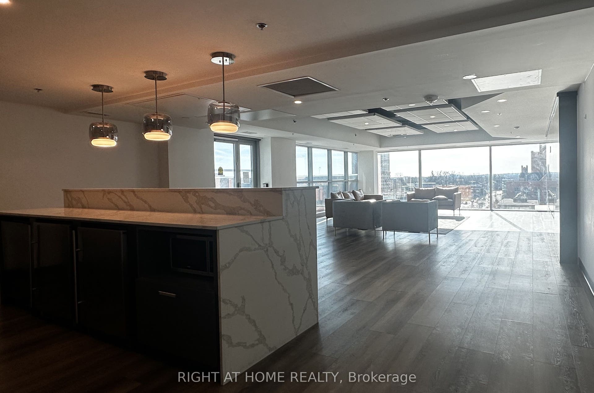 60 Frederick Street, #3910, Kitchener, Waterloo ON N2H 0C7 60 Frederick Street, #3910, Kitchener, Waterloo ON N2H 0C7