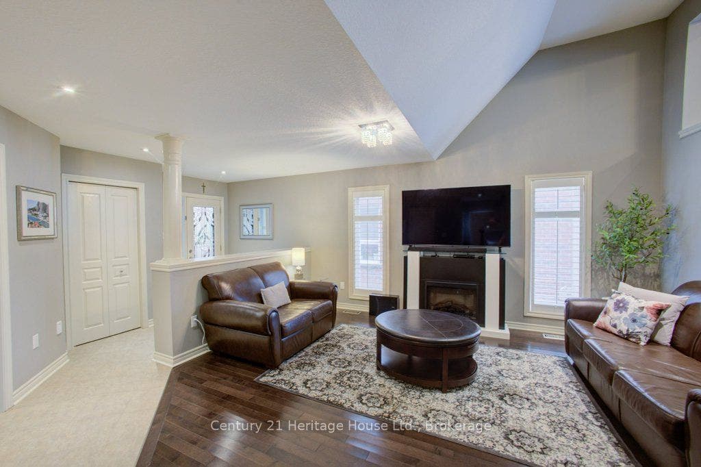 79 Laughland Lane, Guelph, Wellington ON N1L 0C6 79 Laughland Lane, Guelph, Wellington ON N1L 0C6
