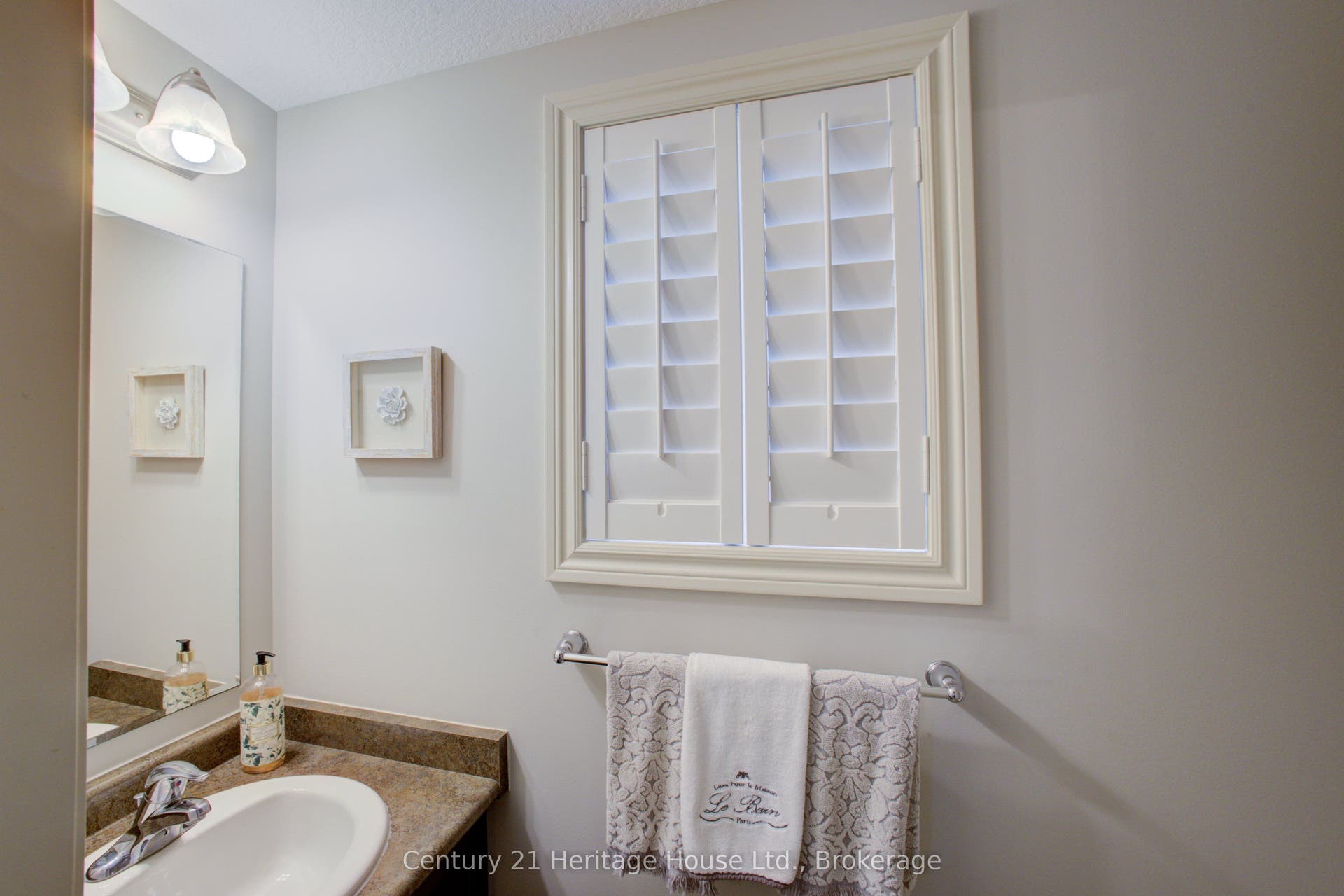 79 Laughland Lane, Guelph, Wellington ON N1L 0C6 79 Laughland Lane, Guelph, Wellington ON N1L 0C6