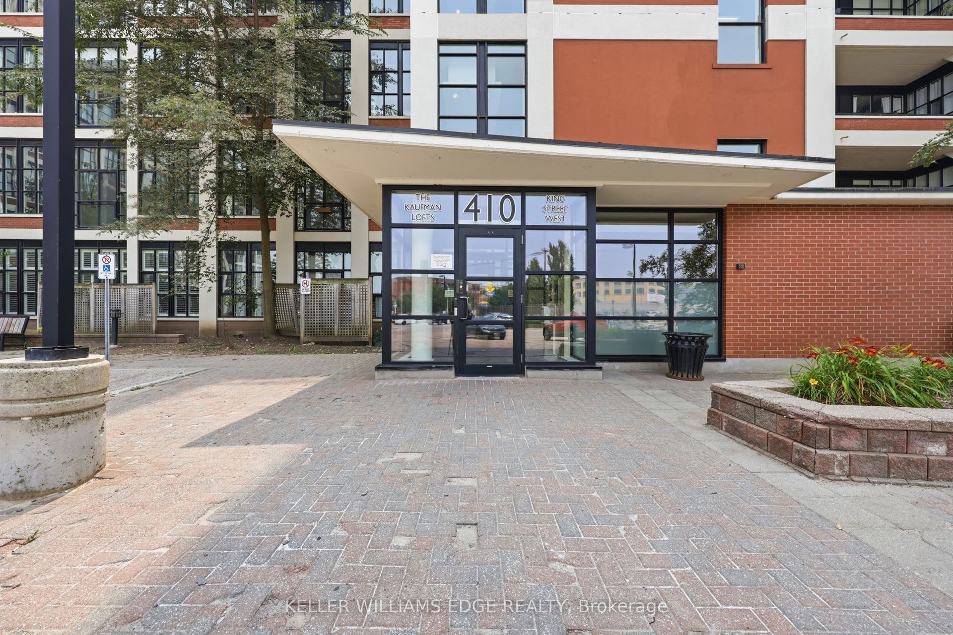 410 King Street W, #307, Kitchener, Waterloo ON N2G 1C3 Building Entrance