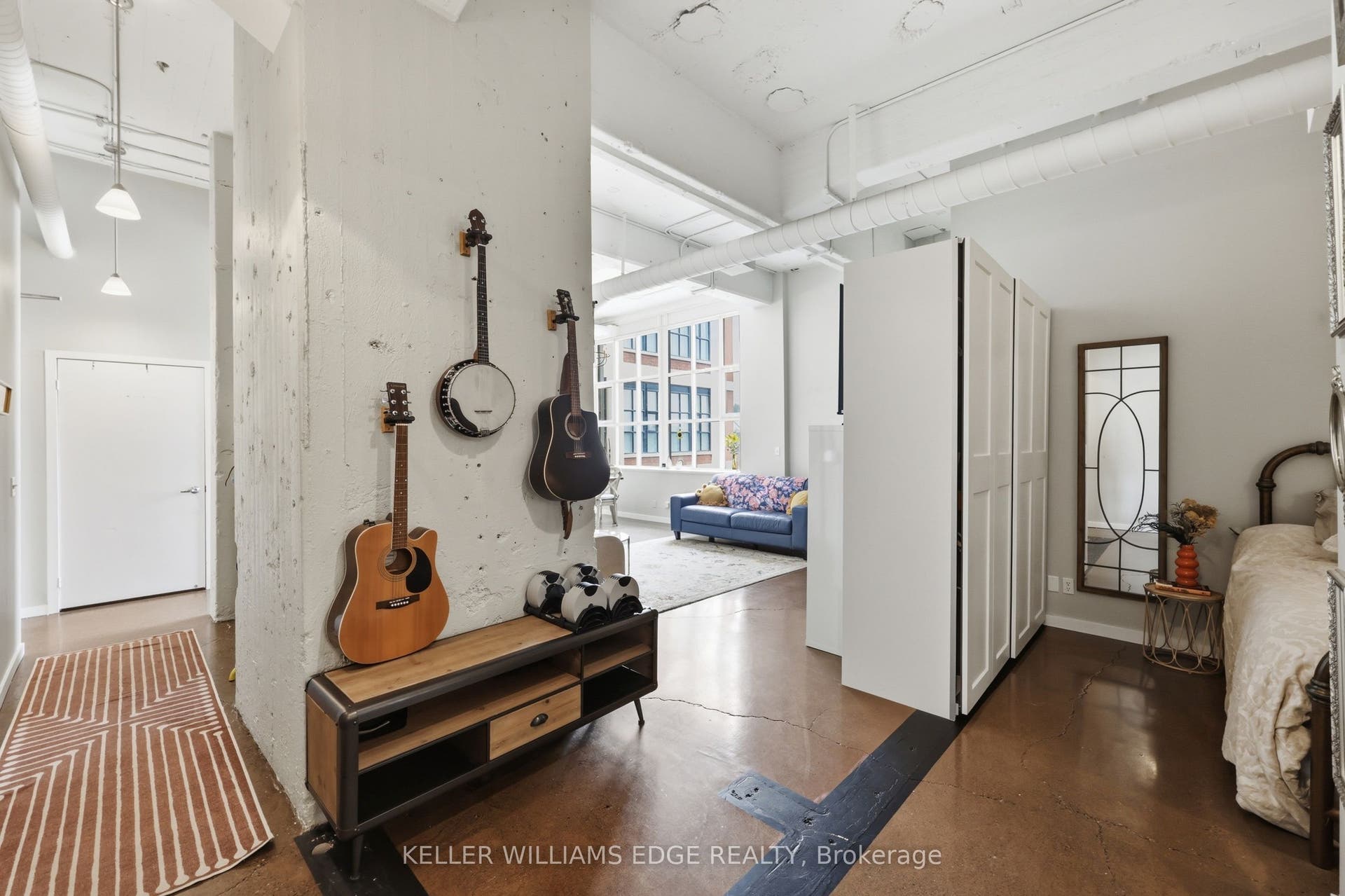 410 King Street W, #307, Kitchener, Waterloo ON N2G 1C3 Hallway