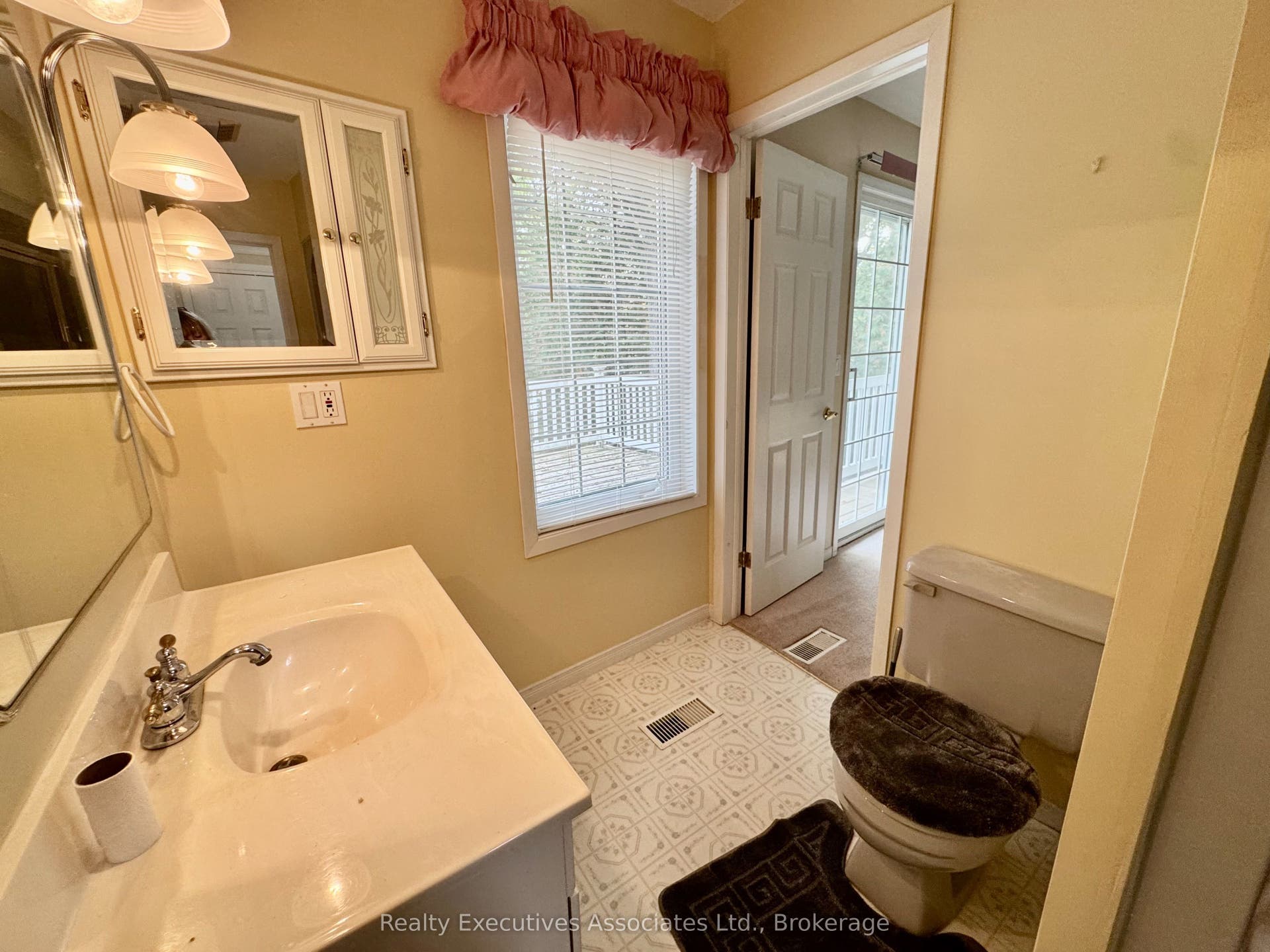 3rd level bath