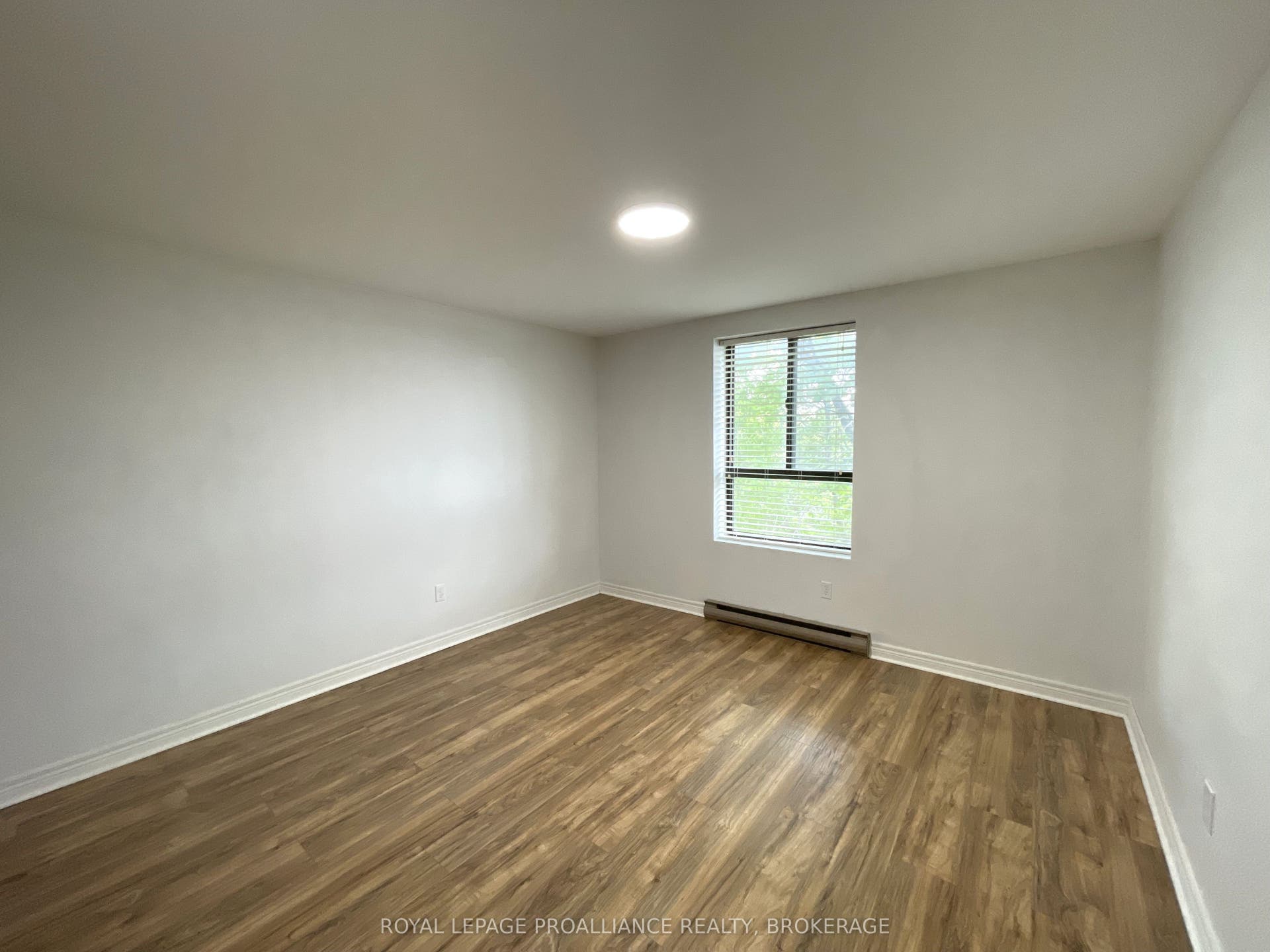 334 Queen Mary Road, #215, Kingston, Frontenac ON K7M 7E7