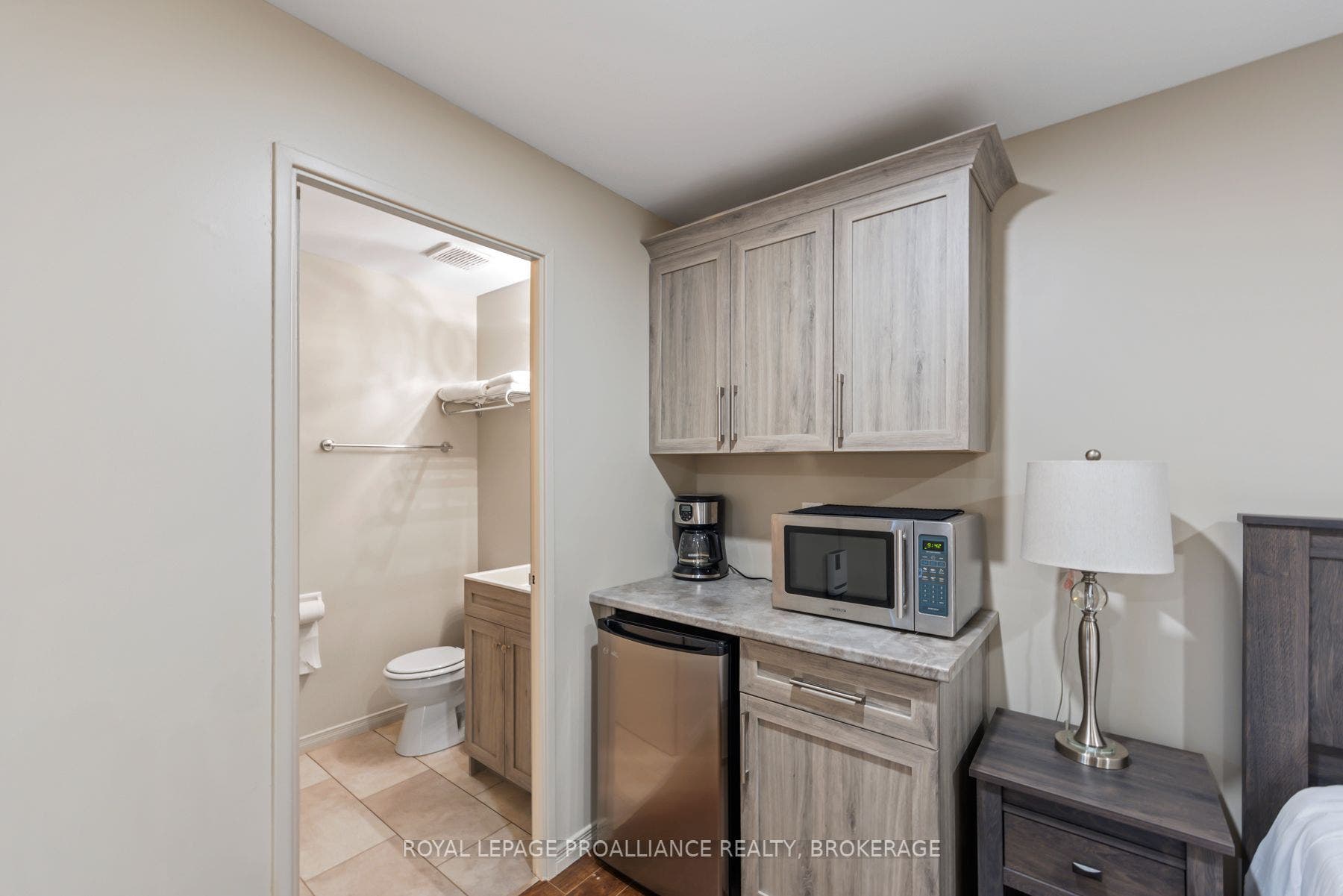 334 Queen Mary Road, #215, Kingston, Frontenac ON K7M 7E7