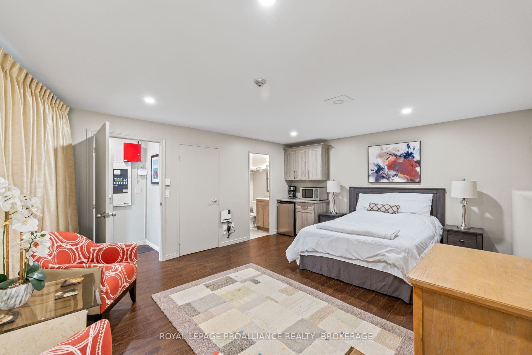 334 Queen Mary Road, #215, Kingston, Frontenac ON K7M 7E7