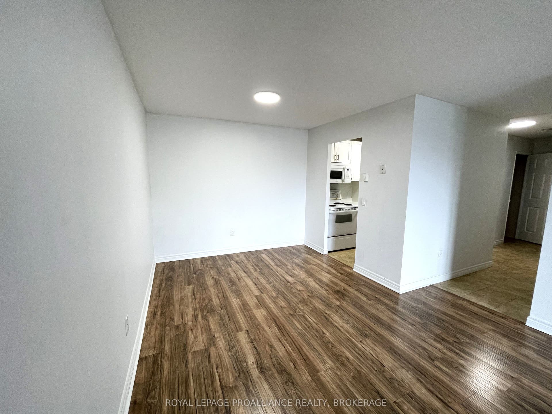 334 Queen Mary Road, #215, Kingston, Frontenac ON K7M 7E7