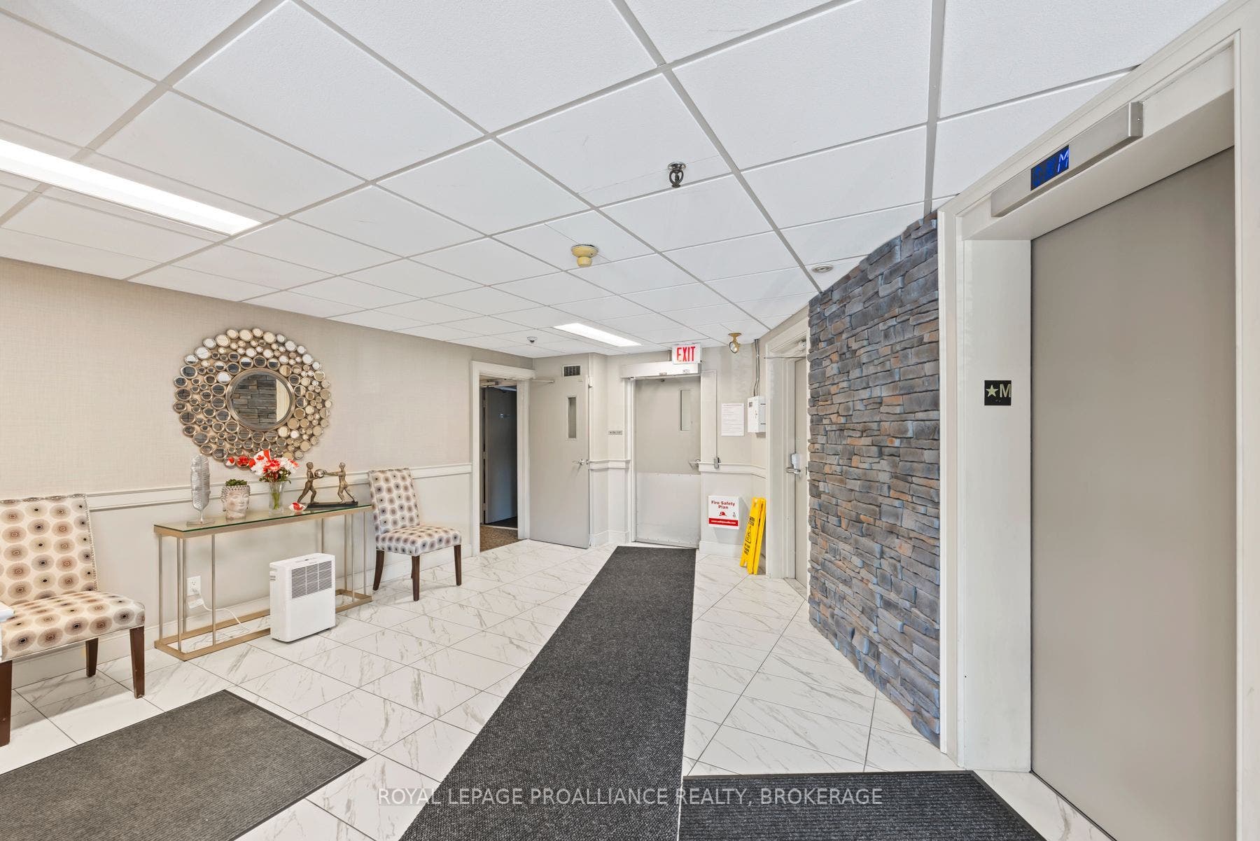 334 Queen Mary Road, #215, Kingston, Frontenac ON K7M 7E7