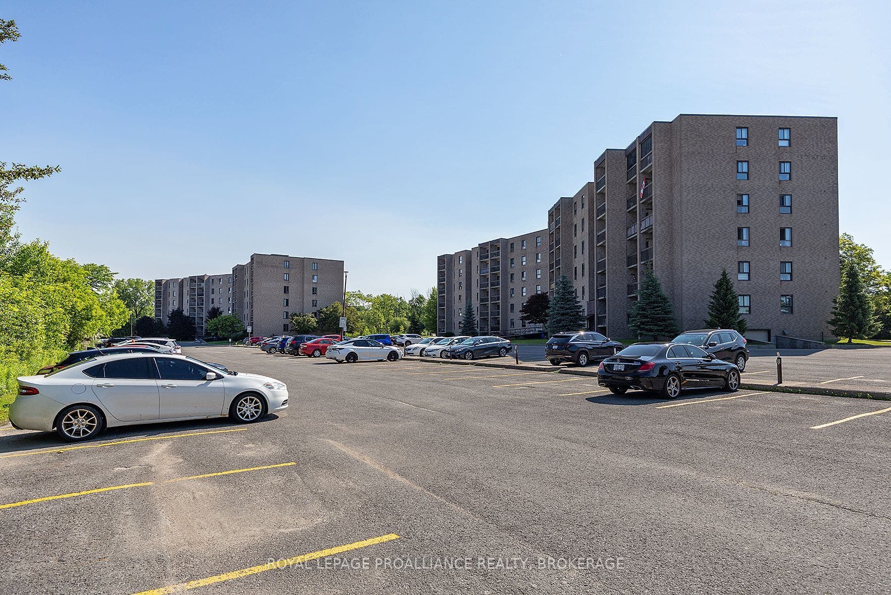 334 Queen Mary Road, #215, Kingston, Frontenac ON K7M 7E7