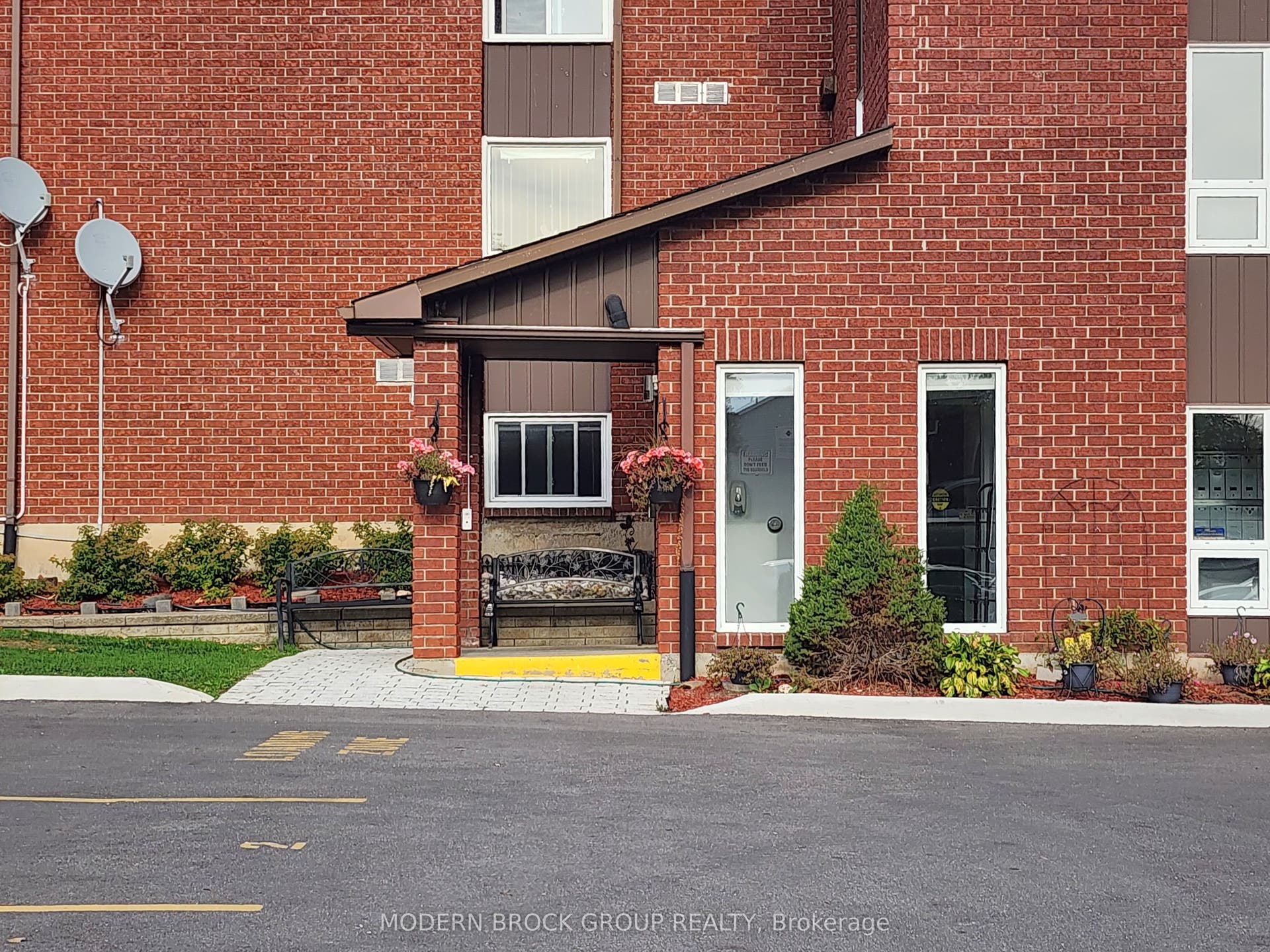 14 Charlotte Place, #14, Brockville, Leeds And Grenville ON K6V 6T4 14 Charlotte Place, #14, Brockville, Leeds And Grenville ON K6V 6T4