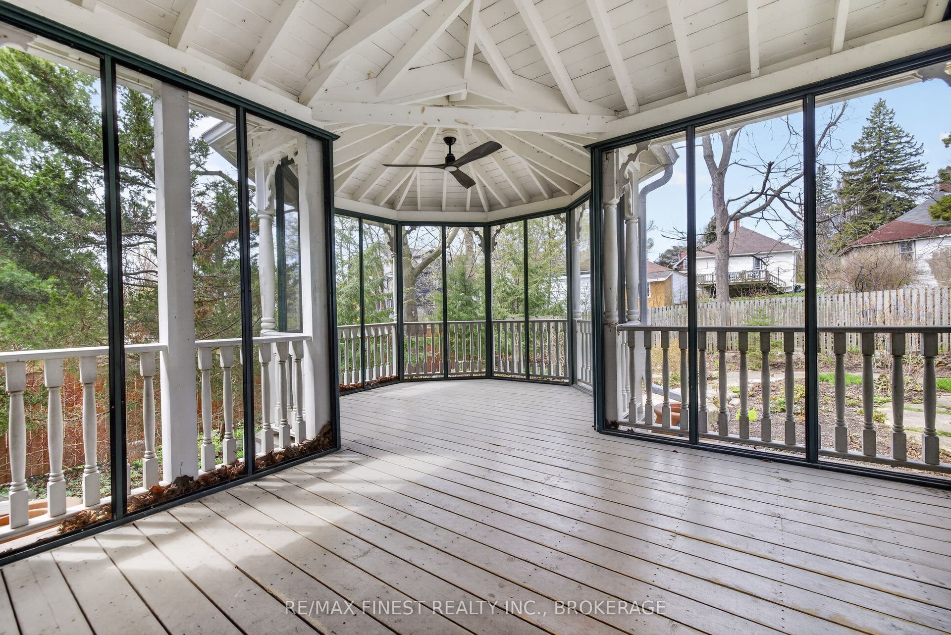 68 Collingwood Street, Kingston, Frontenac ON K7L 3X4 68 Collingwood Street, Kingston, Frontenac ON K7L 3X4