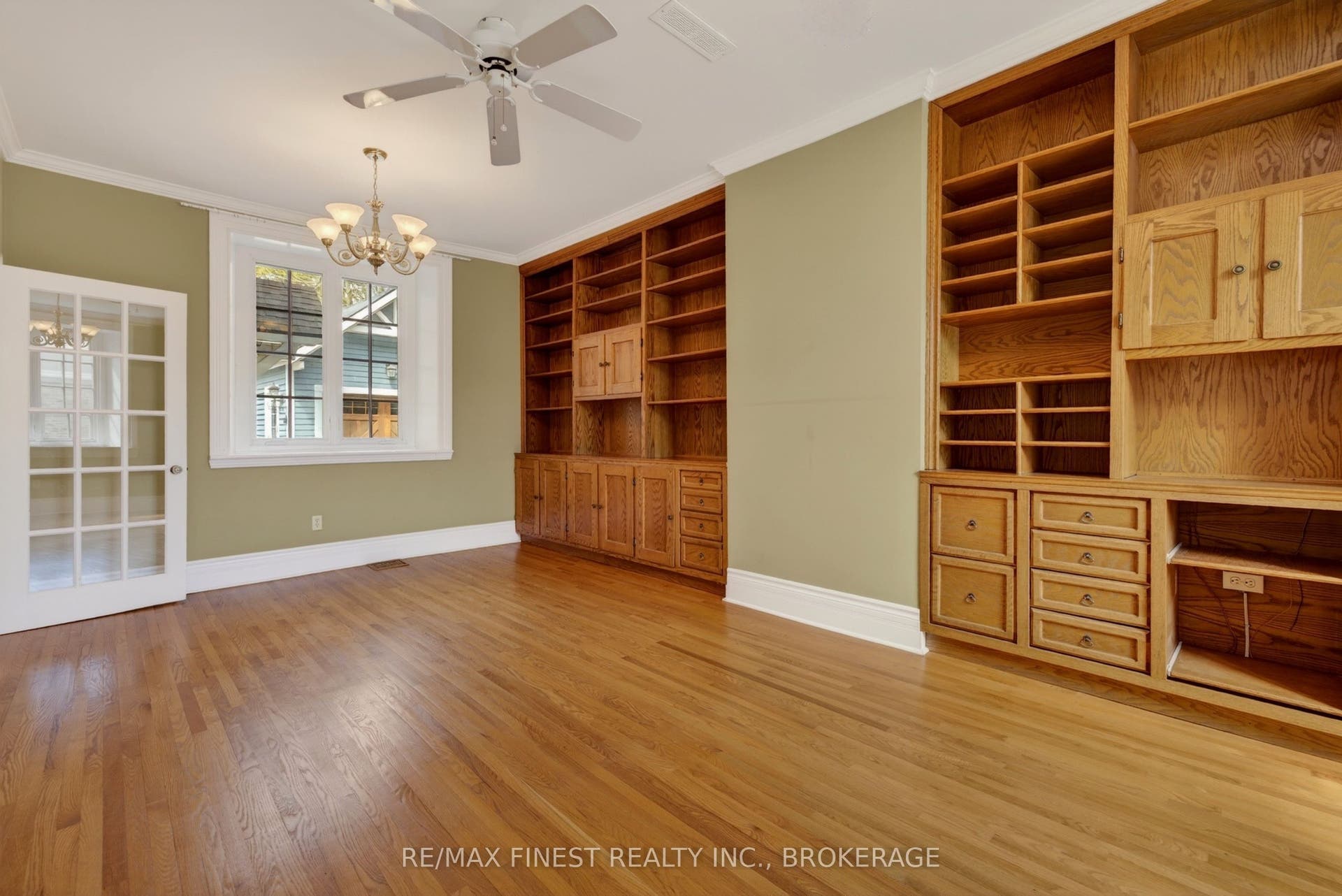 68 Collingwood Street, Kingston, Frontenac ON K7L 3X4 68 Collingwood Street, Kingston, Frontenac ON K7L 3X4