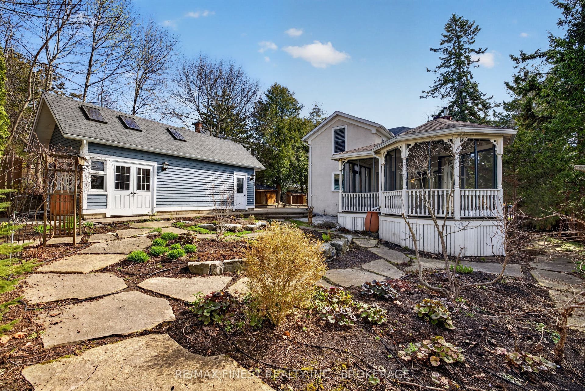 68 Collingwood Street, Kingston, Frontenac ON K7L 3X4 68 Collingwood Street, Kingston, Frontenac ON K7L 3X4