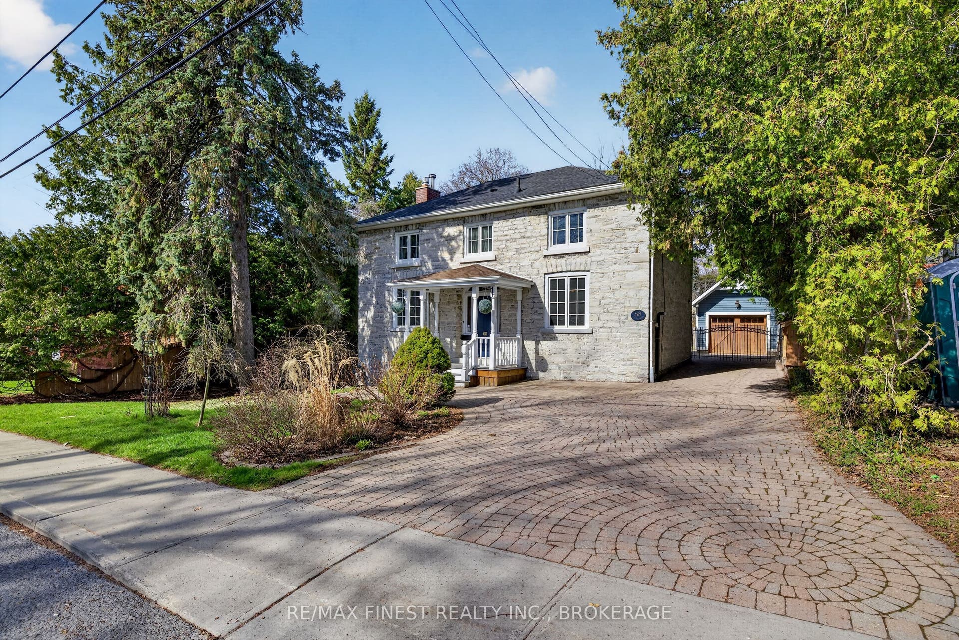 68 Collingwood Street, Kingston, Frontenac ON K7L 3X4 68 Collingwood Street, Kingston, Frontenac ON K7L 3X4