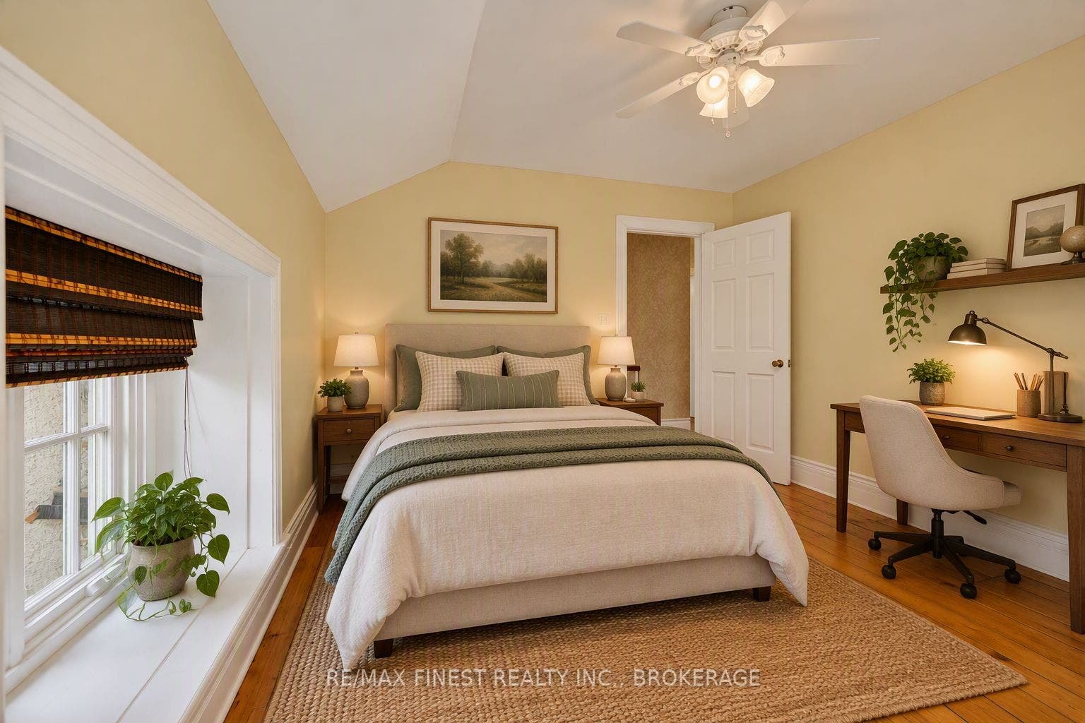 68 Collingwood Street, Kingston, Frontenac ON K7L 3X4 68 Collingwood Street, Kingston, Frontenac ON K7L 3X4