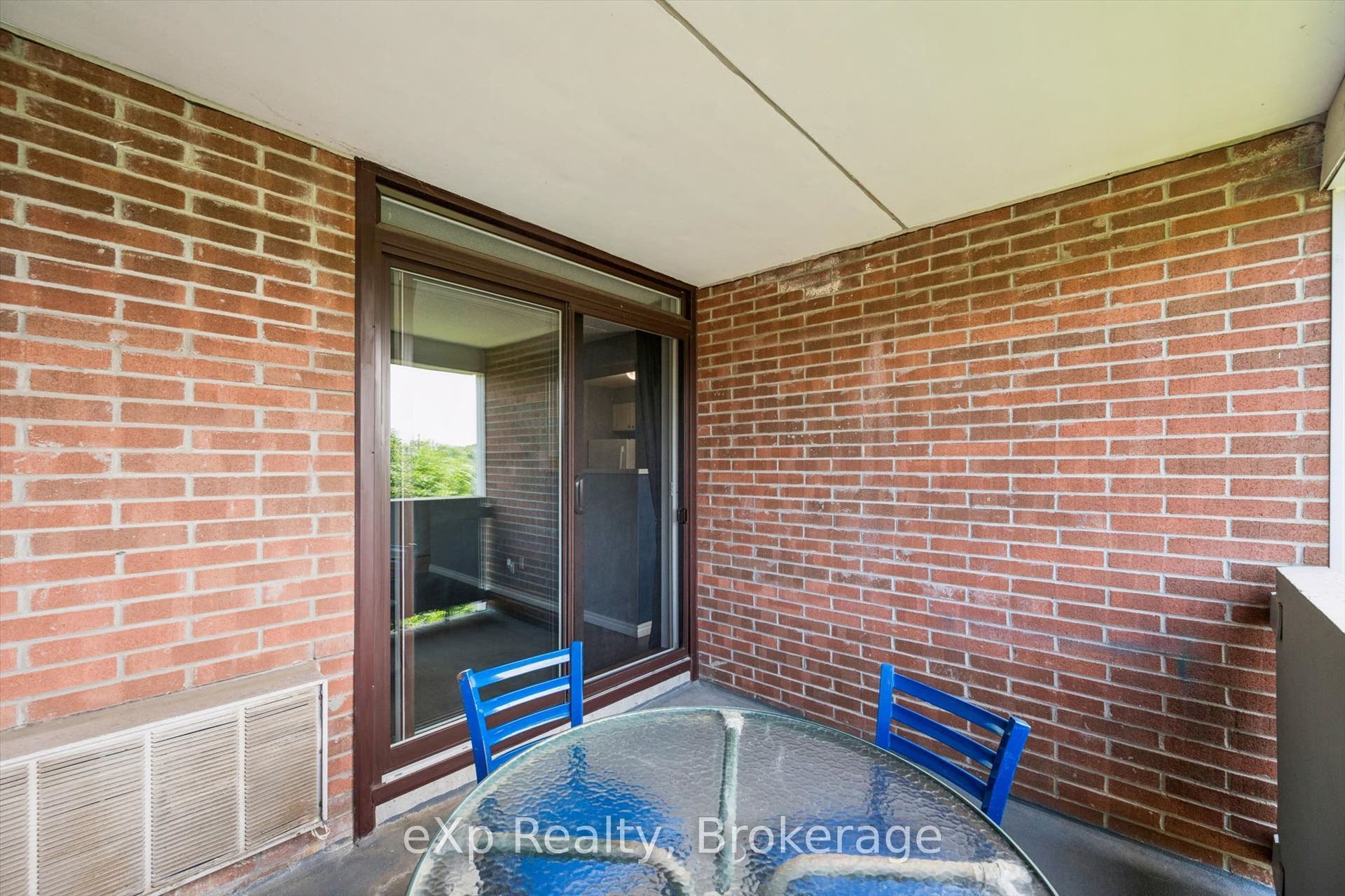 65 Silvercreek Parkway N, #404, Guelph, Wellington ON N1H 7R9