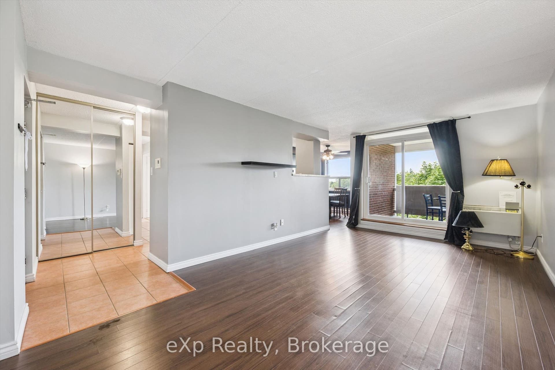 65 Silvercreek Parkway N, #404, Guelph, Wellington ON N1H 7R9