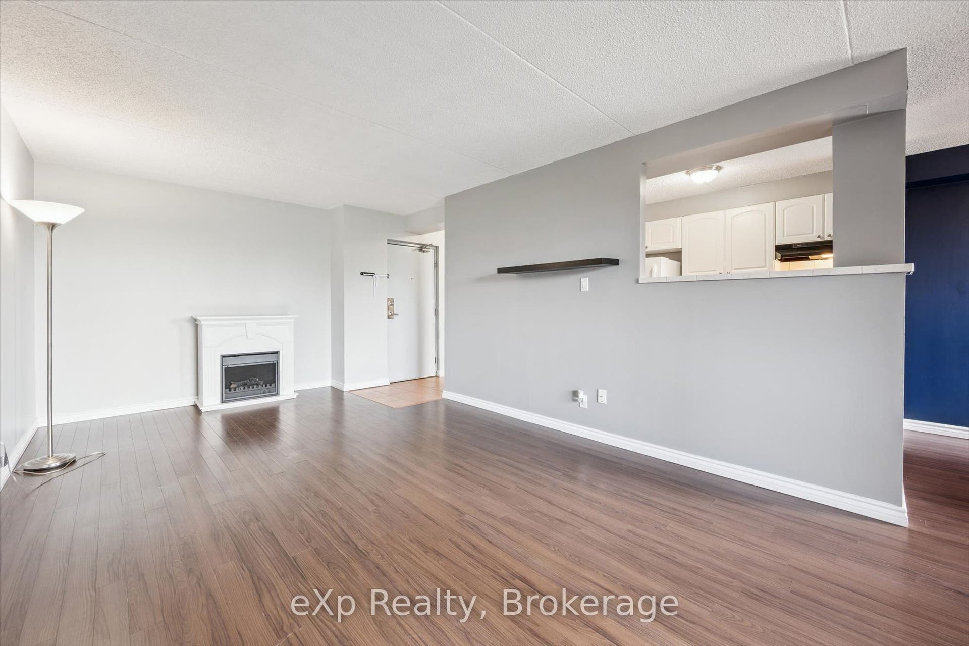 65 Silvercreek Parkway N, #404, Guelph, Wellington ON N1H 7R9