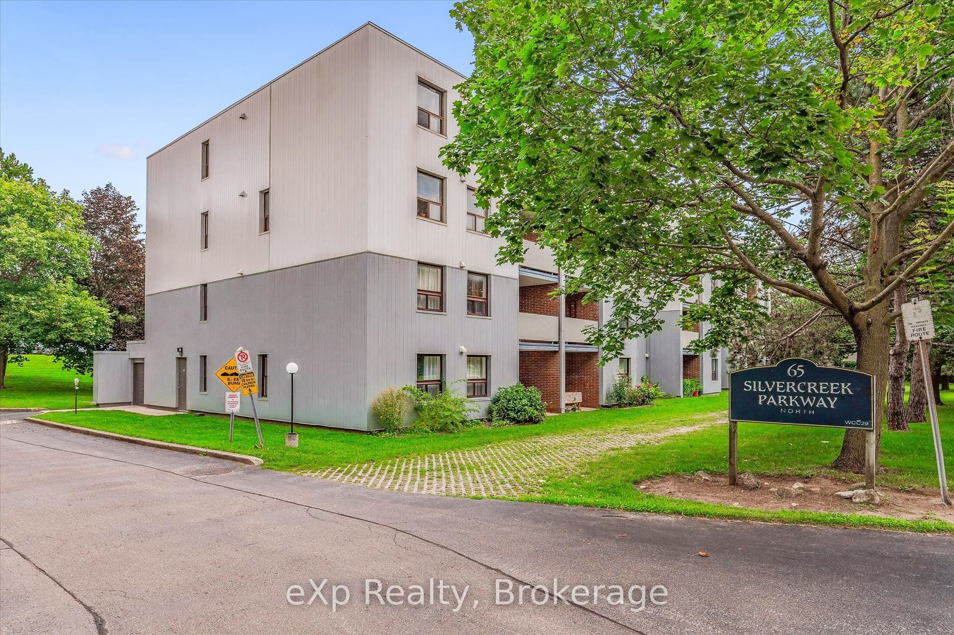 65 Silvercreek Parkway N, #404, Guelph, Wellington ON N1H 7R9