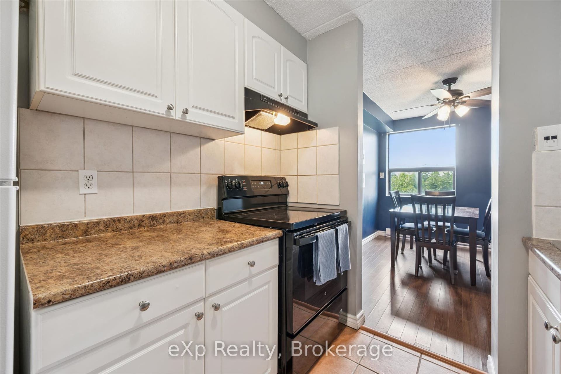 65 Silvercreek Parkway N, #404, Guelph, Wellington ON N1H 7R9