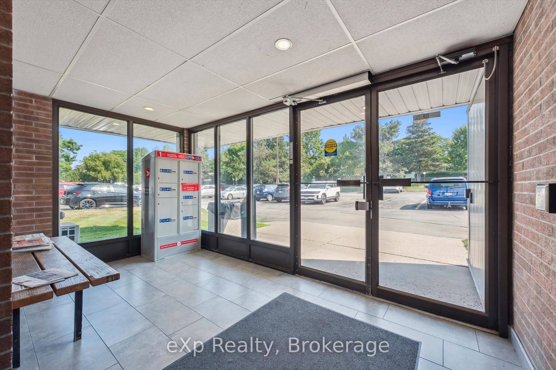 65 Silvercreek Parkway N, #404, Guelph, Wellington ON N1H 7R9