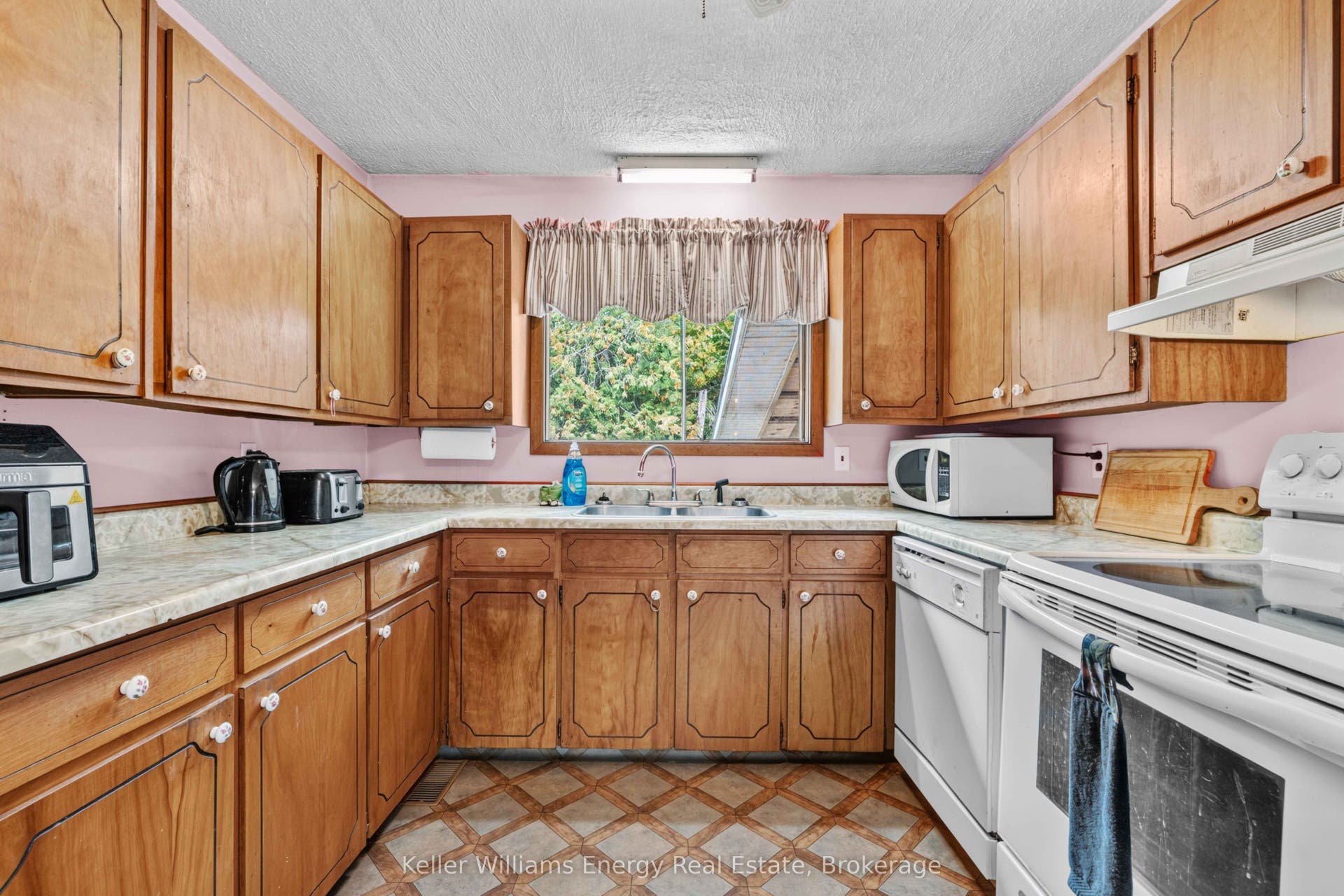 162 Jones Road, Cramahe, Northumberland ON K0K 1M0