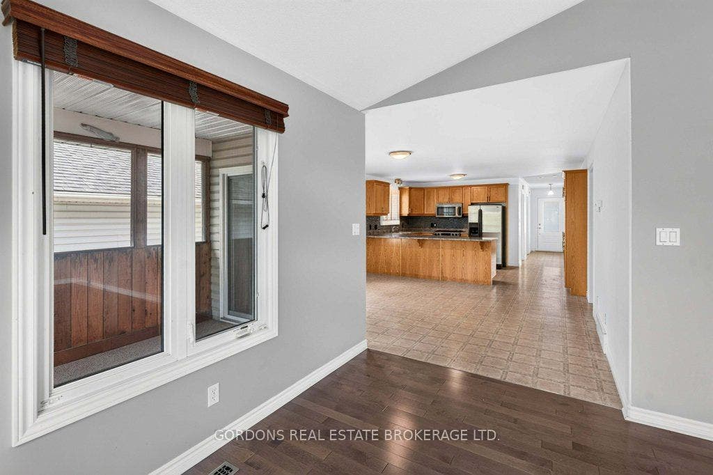 633 Melrose Street, Kingston, Frontenac ON K7M 9G8