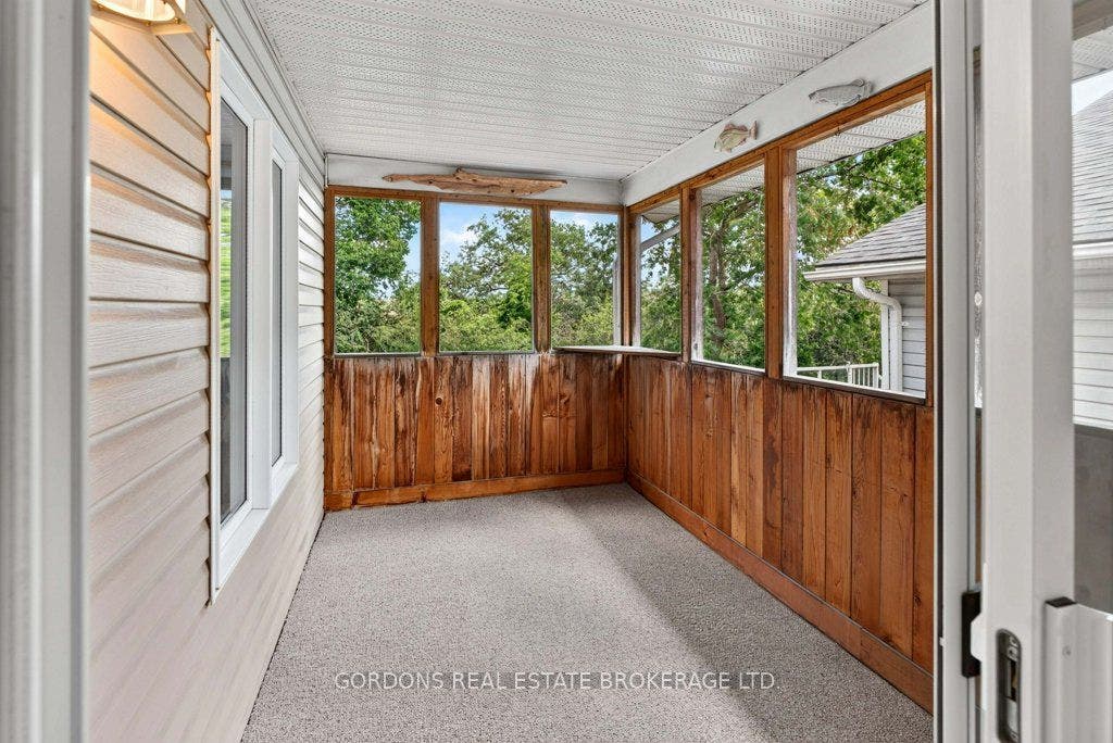 633 Melrose Street, Kingston, Frontenac ON K7M 9G8