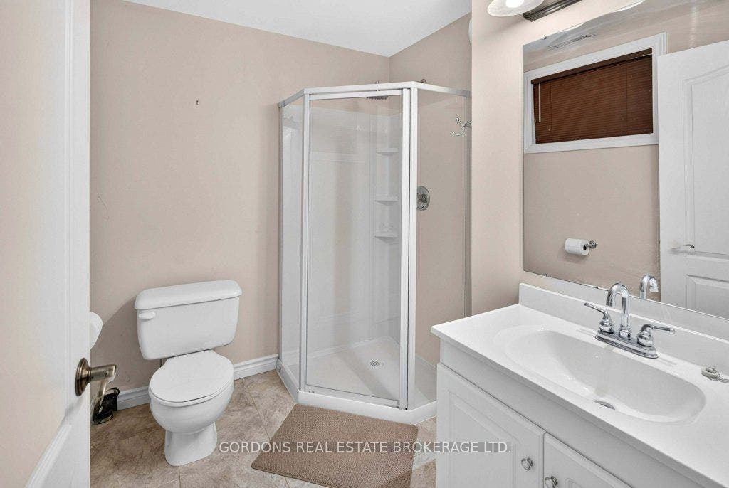 633 Melrose Street, Kingston, Frontenac ON K7M 9G8