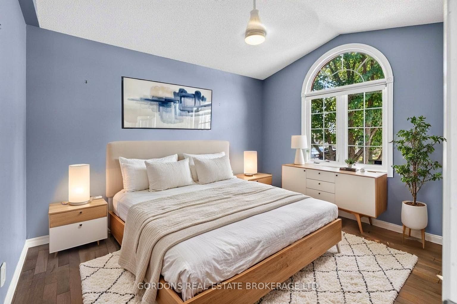 633 Melrose Street, Kingston, Frontenac ON K7M 9G8