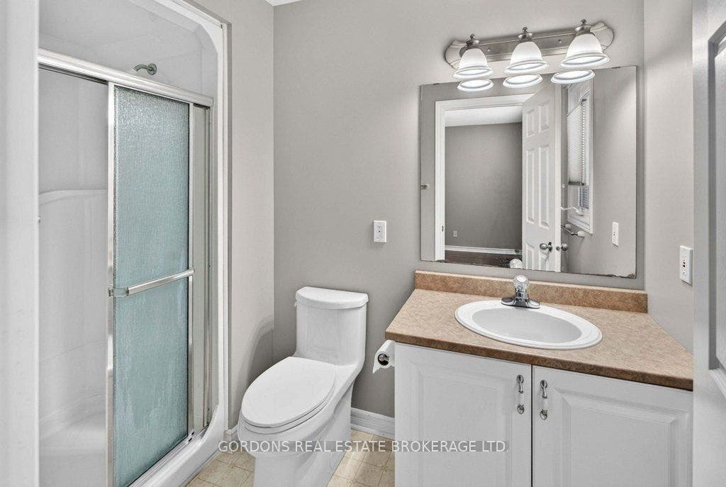 633 Melrose Street, Kingston, Frontenac ON K7M 9G8