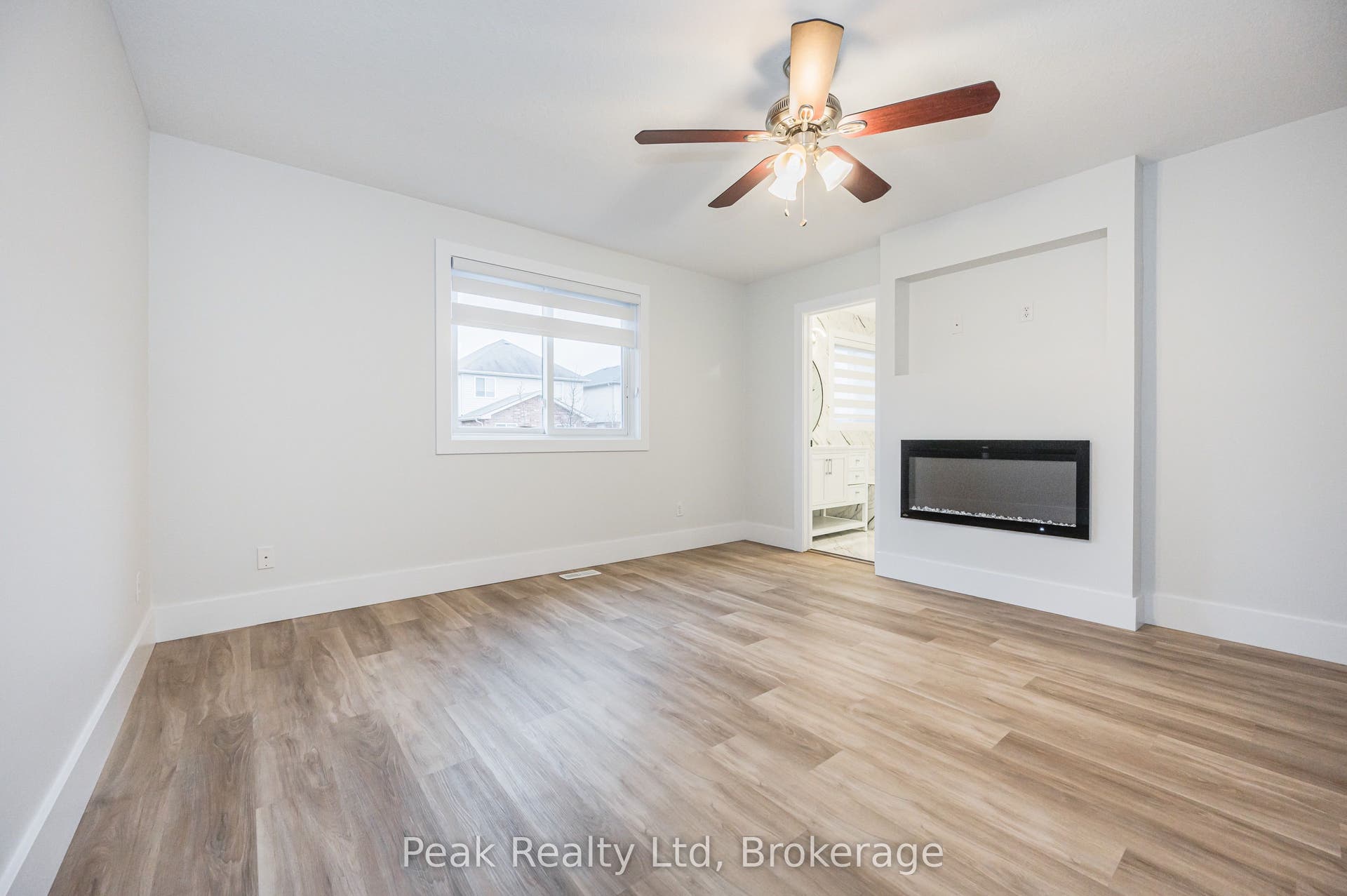 125 Steepleridge Street, Kitchener, Waterloo ON N2P 2W2 125 Steepleridge Street, Kitchener, Waterloo ON N2P 2W2
