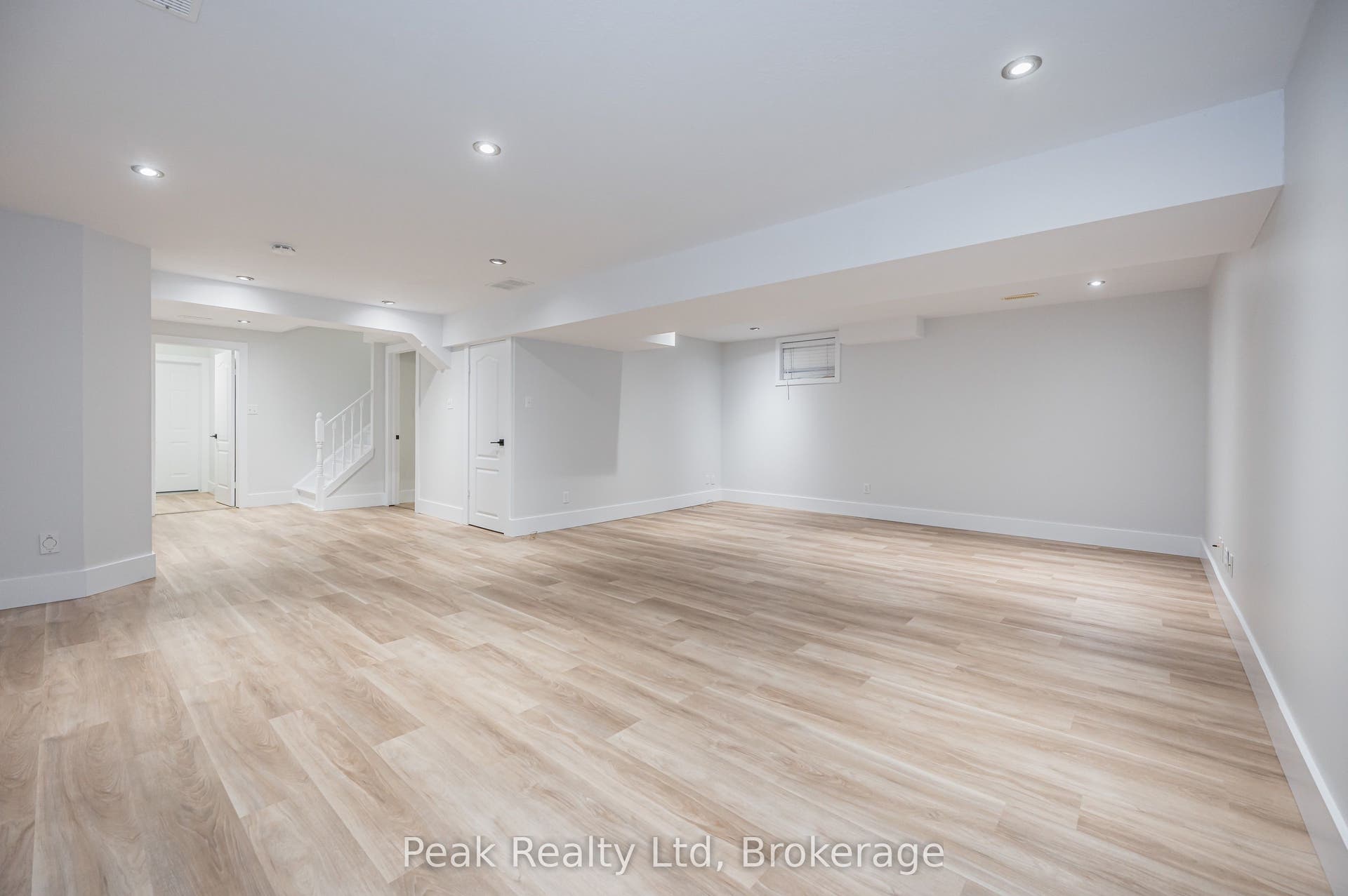 125 Steepleridge Street, Kitchener, Waterloo ON N2P 2W2 125 Steepleridge Street, Kitchener, Waterloo ON N2P 2W2
