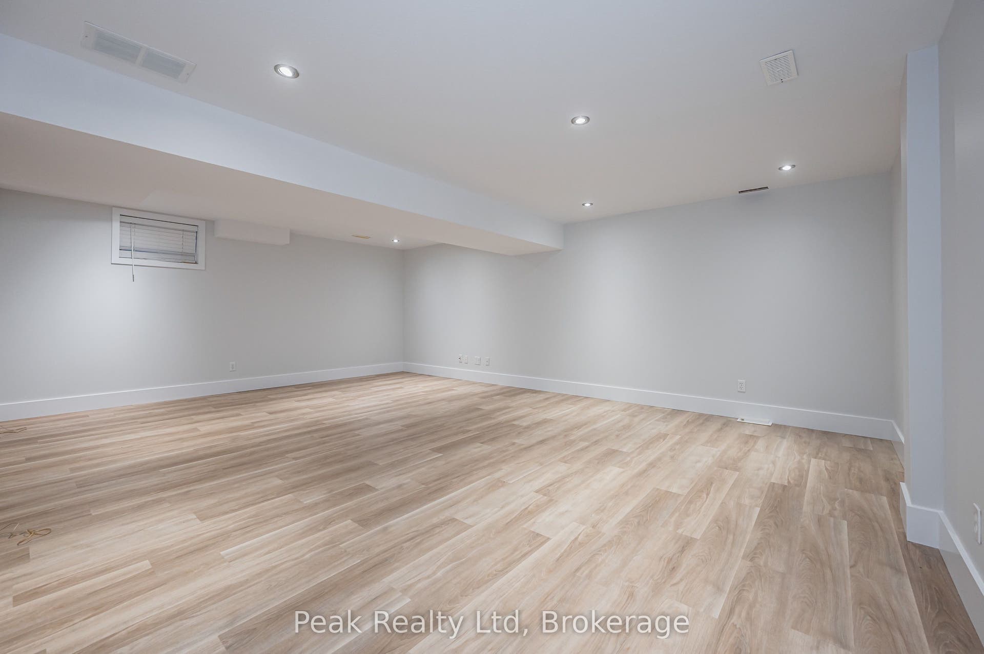125 Steepleridge Street, Kitchener, Waterloo ON N2P 2W2 125 Steepleridge Street, Kitchener, Waterloo ON N2P 2W2
