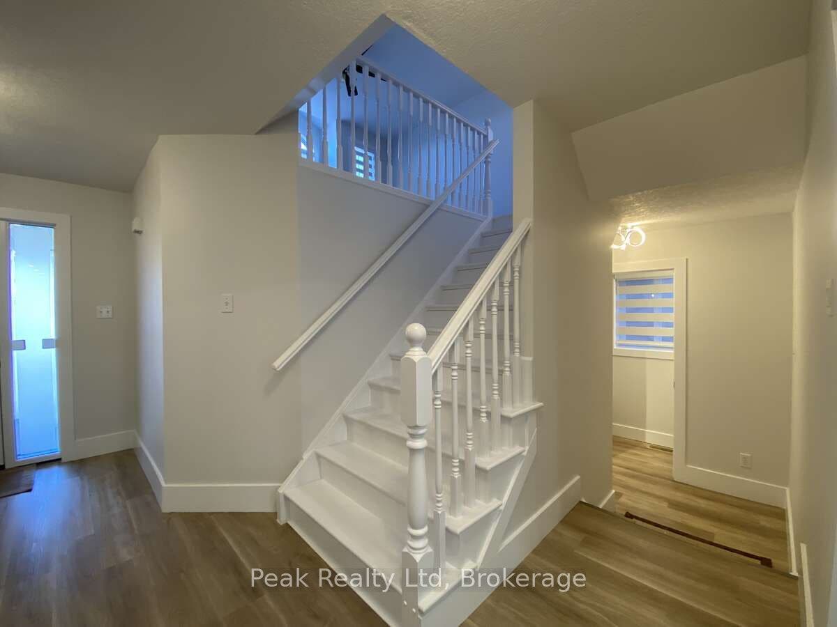 125 Steepleridge Street, Kitchener, Waterloo ON N2P 2W2 125 Steepleridge Street, Kitchener, Waterloo ON N2P 2W2