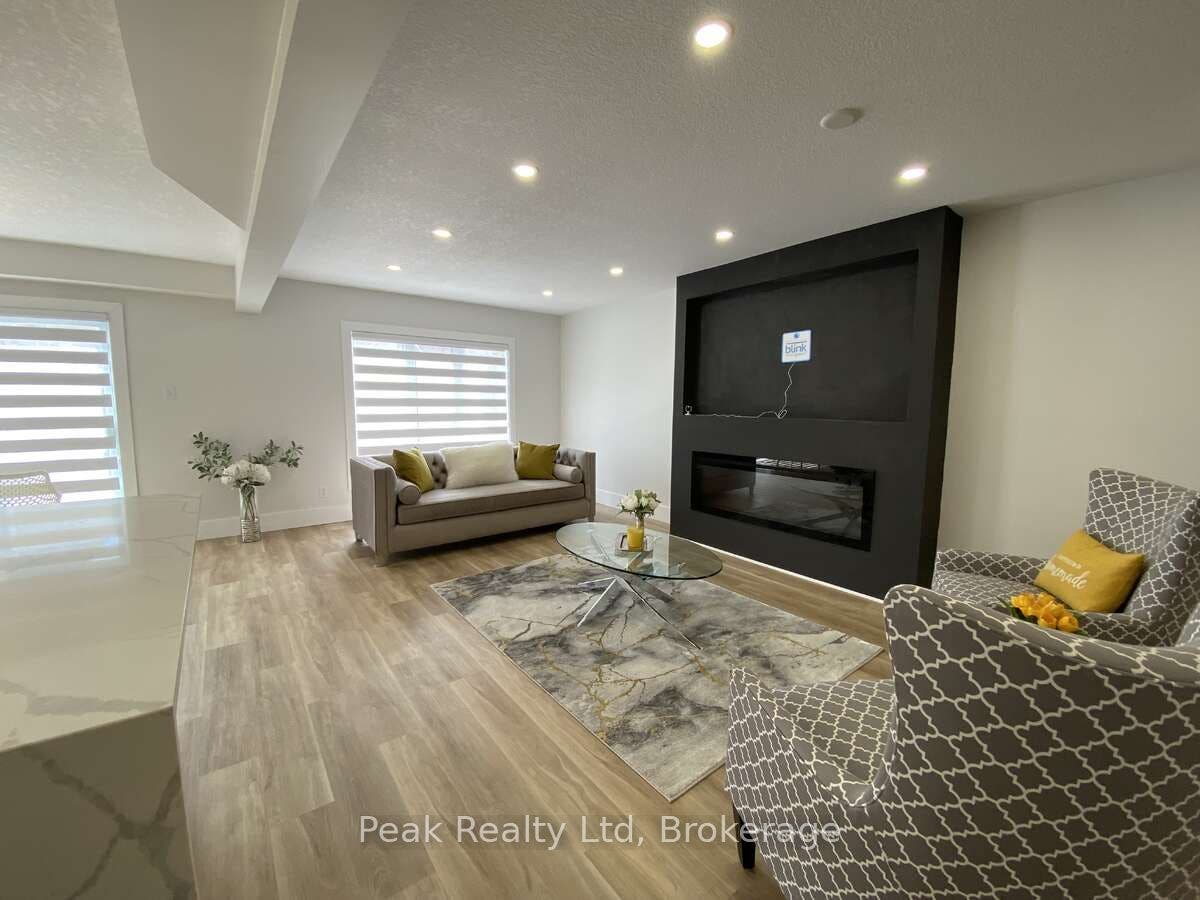 125 Steepleridge Street, Kitchener, Waterloo ON N2P 2W2 125 Steepleridge Street, Kitchener, Waterloo ON N2P 2W2