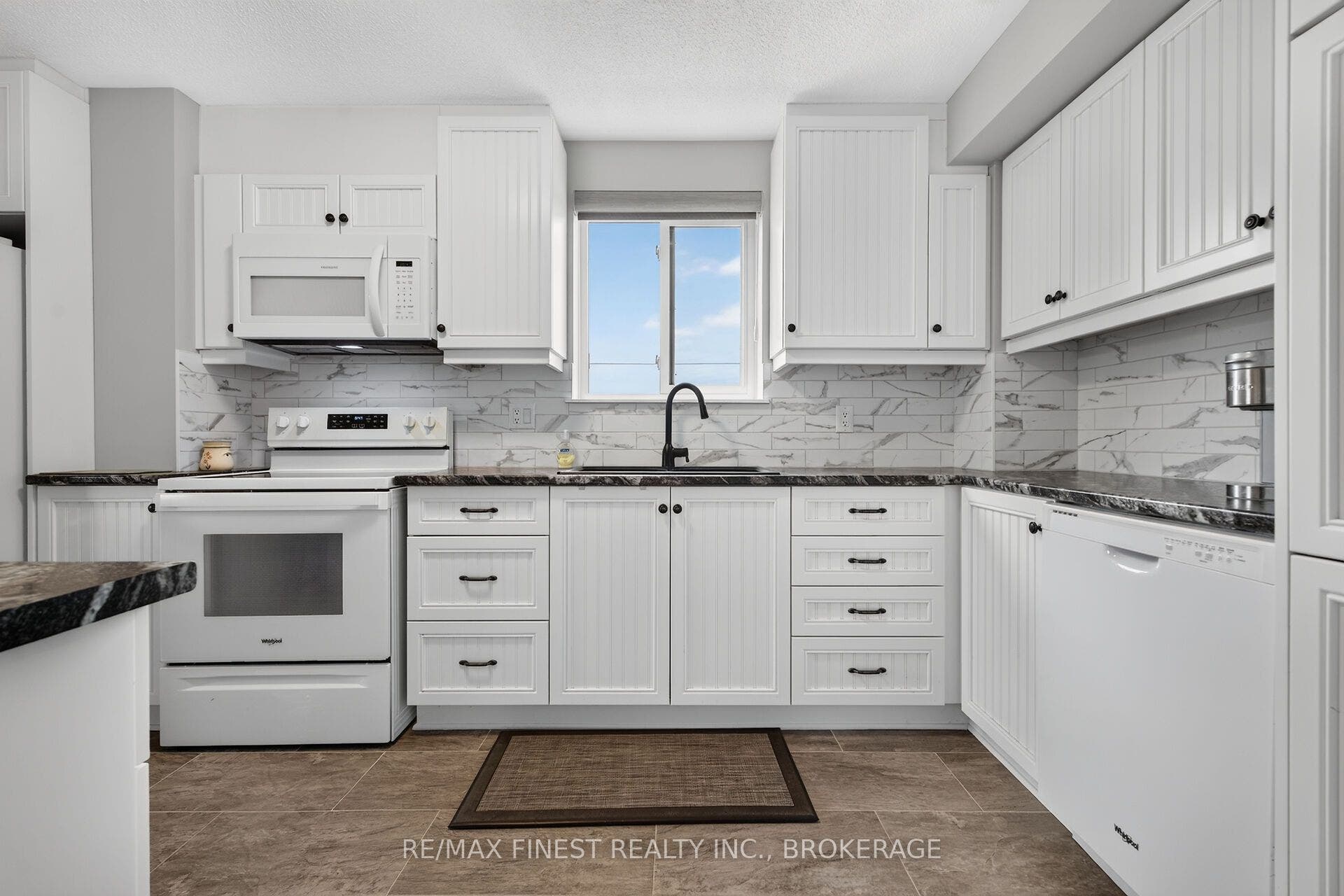 257 Bath Road, #502, Kingston, Frontenac ON K7M 7T3 257 Bath Road, #502, Kingston, Frontenac ON K7M 7T3