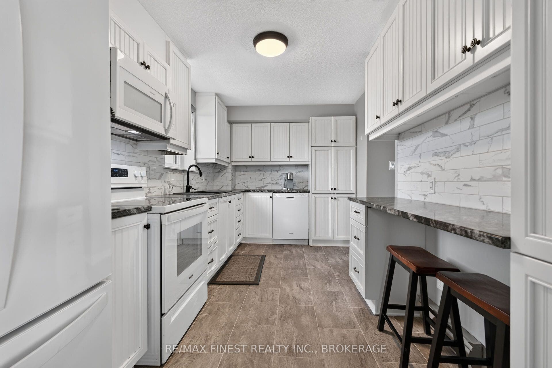 257 Bath Road, #502, Kingston, Frontenac ON K7M 7T3 257 Bath Road, #502, Kingston, Frontenac ON K7M 7T3