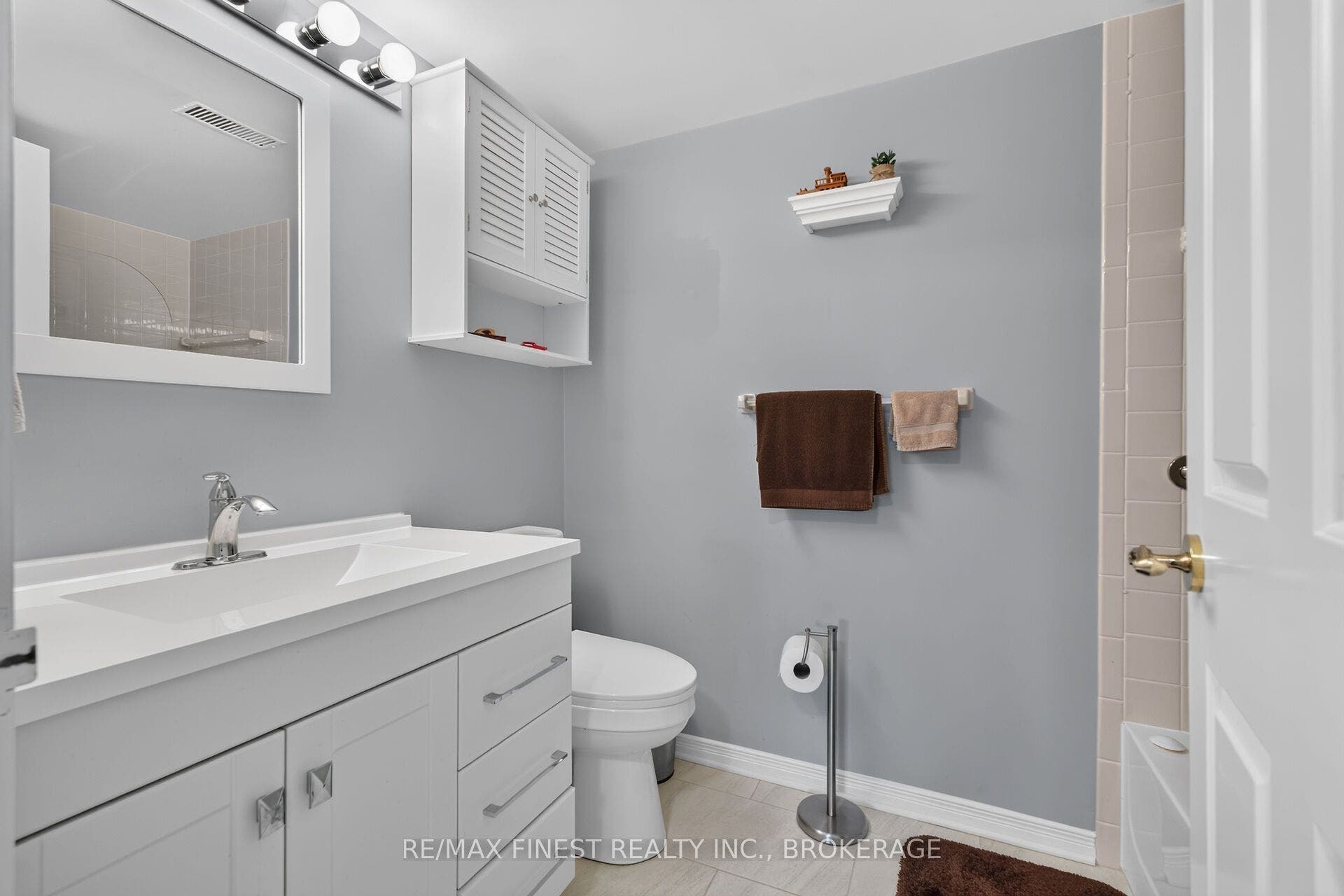 257 Bath Road, #502, Kingston, Frontenac ON K7M 7T3 257 Bath Road, #502, Kingston, Frontenac ON K7M 7T3