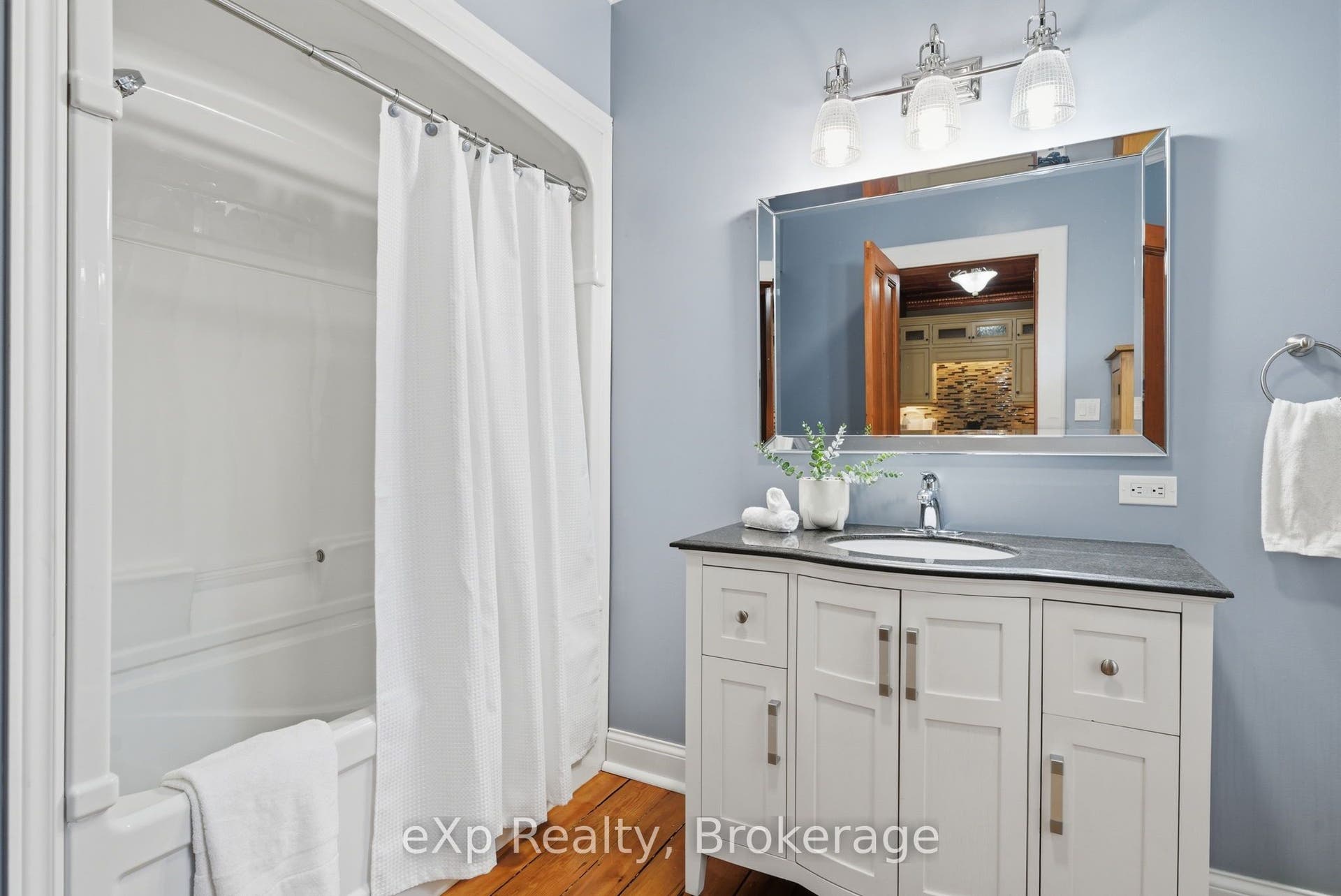 4081 Burnham Street N, Hamilton Township, Northumberland ON K9A 4J9
