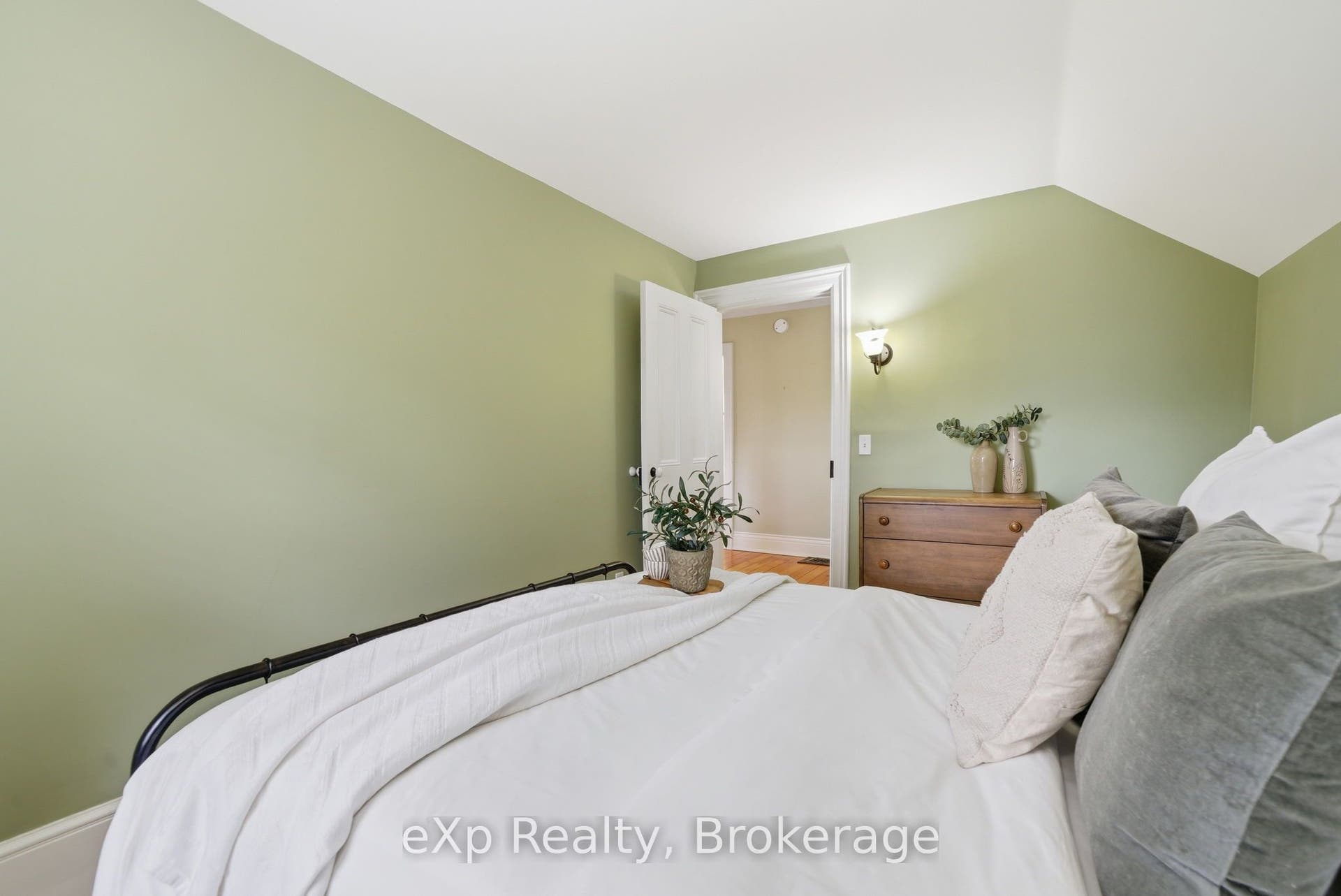 4081 Burnham Street N, Hamilton Township, Northumberland ON K9A 4J9
