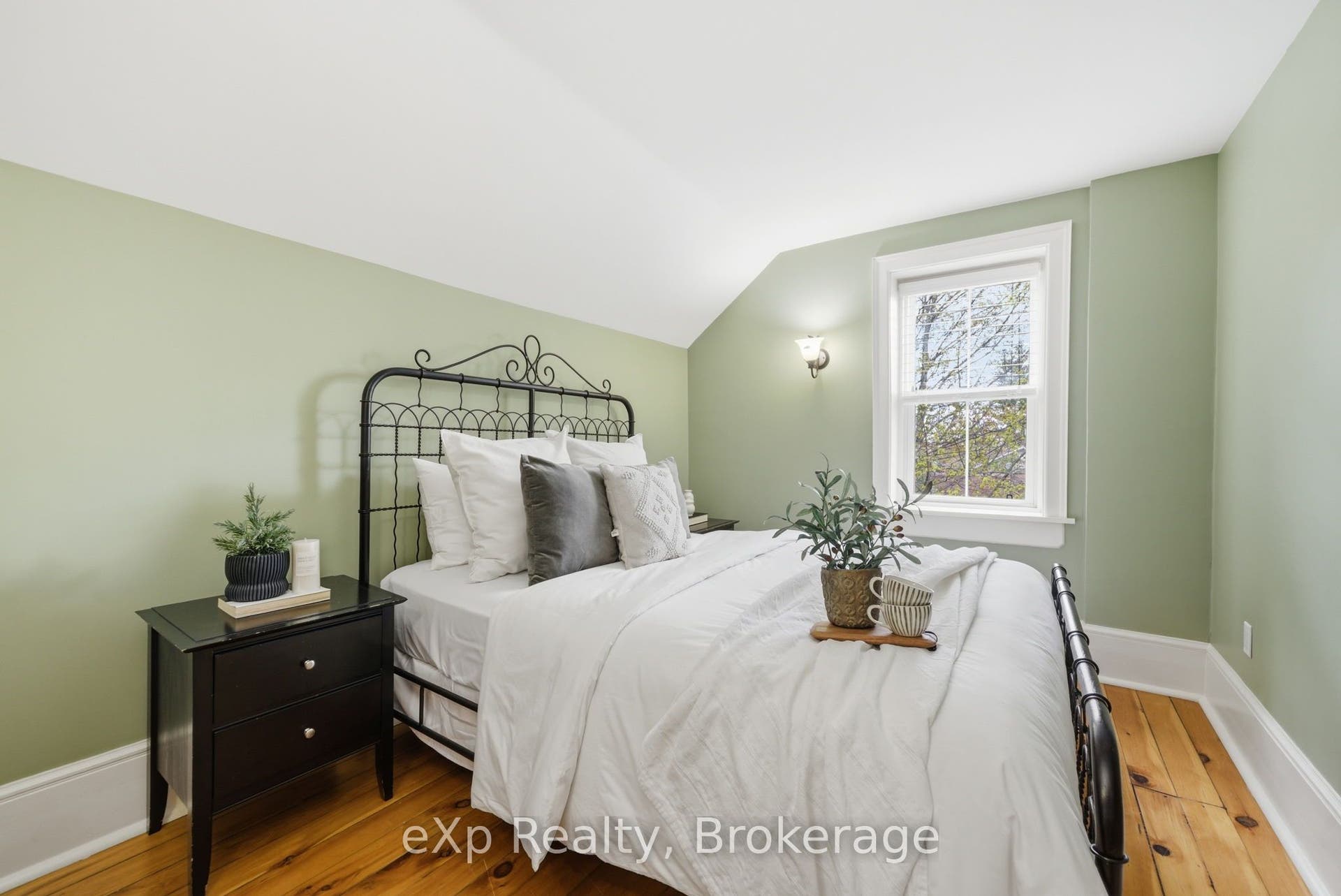 4081 Burnham Street N, Hamilton Township, Northumberland ON K9A 4J9