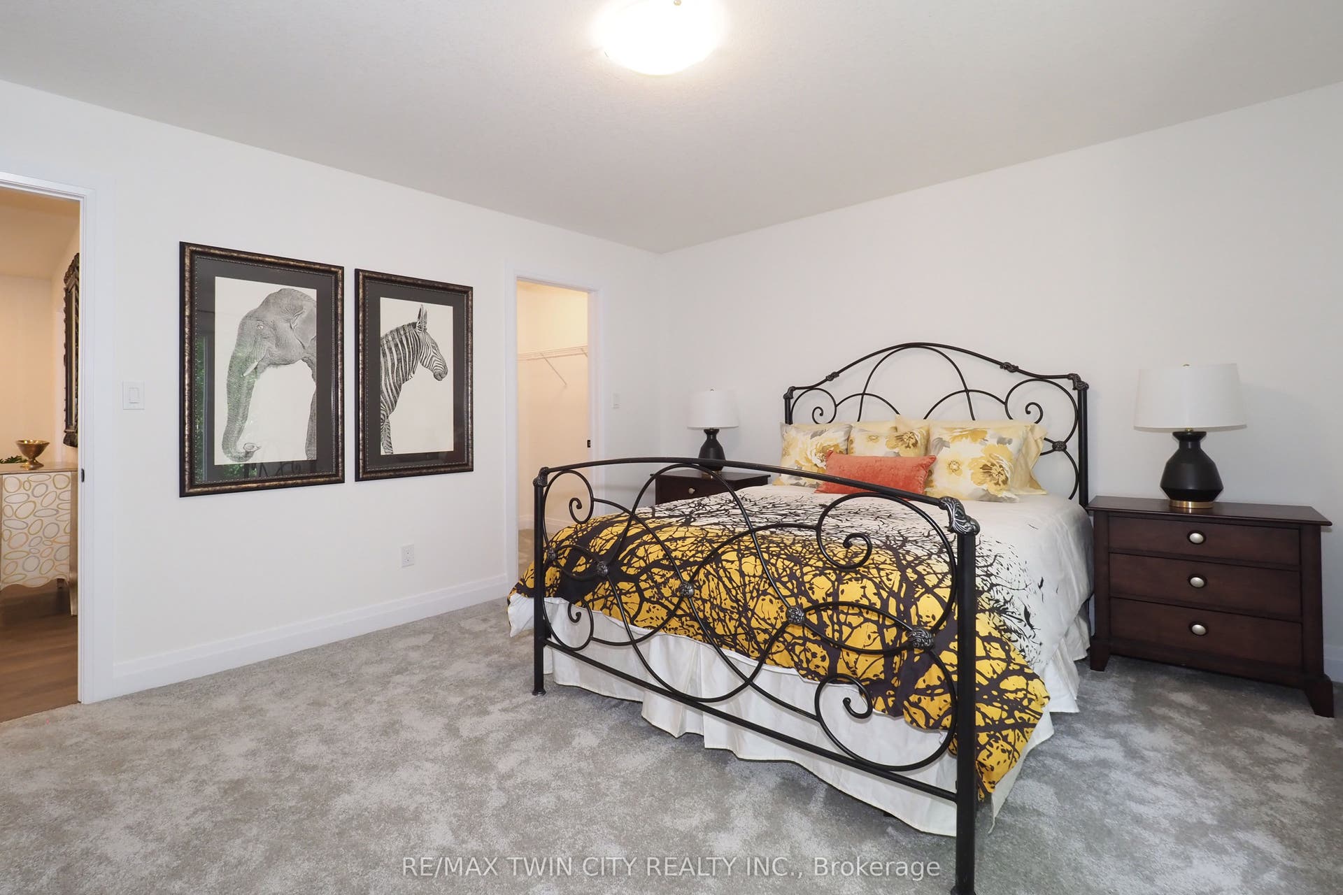 217 JEFFREY Place, Kitchener, Waterloo ON N2C 2T7 217 JEFFREY Place, Kitchener, Waterloo ON N2C 2T7