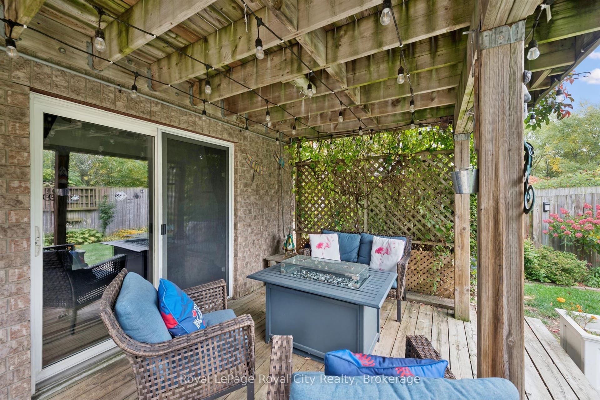 67 Cedarvale Avenue, Guelph, Wellington ON N1E 6Y3 67 Cedarvale Avenue, Guelph, Wellington ON N1E 6Y3