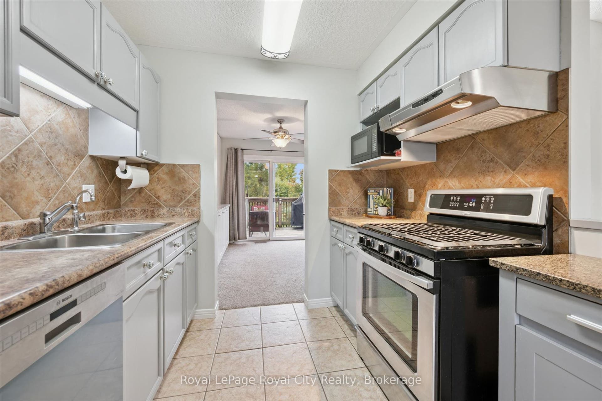 67 Cedarvale Avenue, Guelph, Wellington ON N1E 6Y3 67 Cedarvale Avenue, Guelph, Wellington ON N1E 6Y3