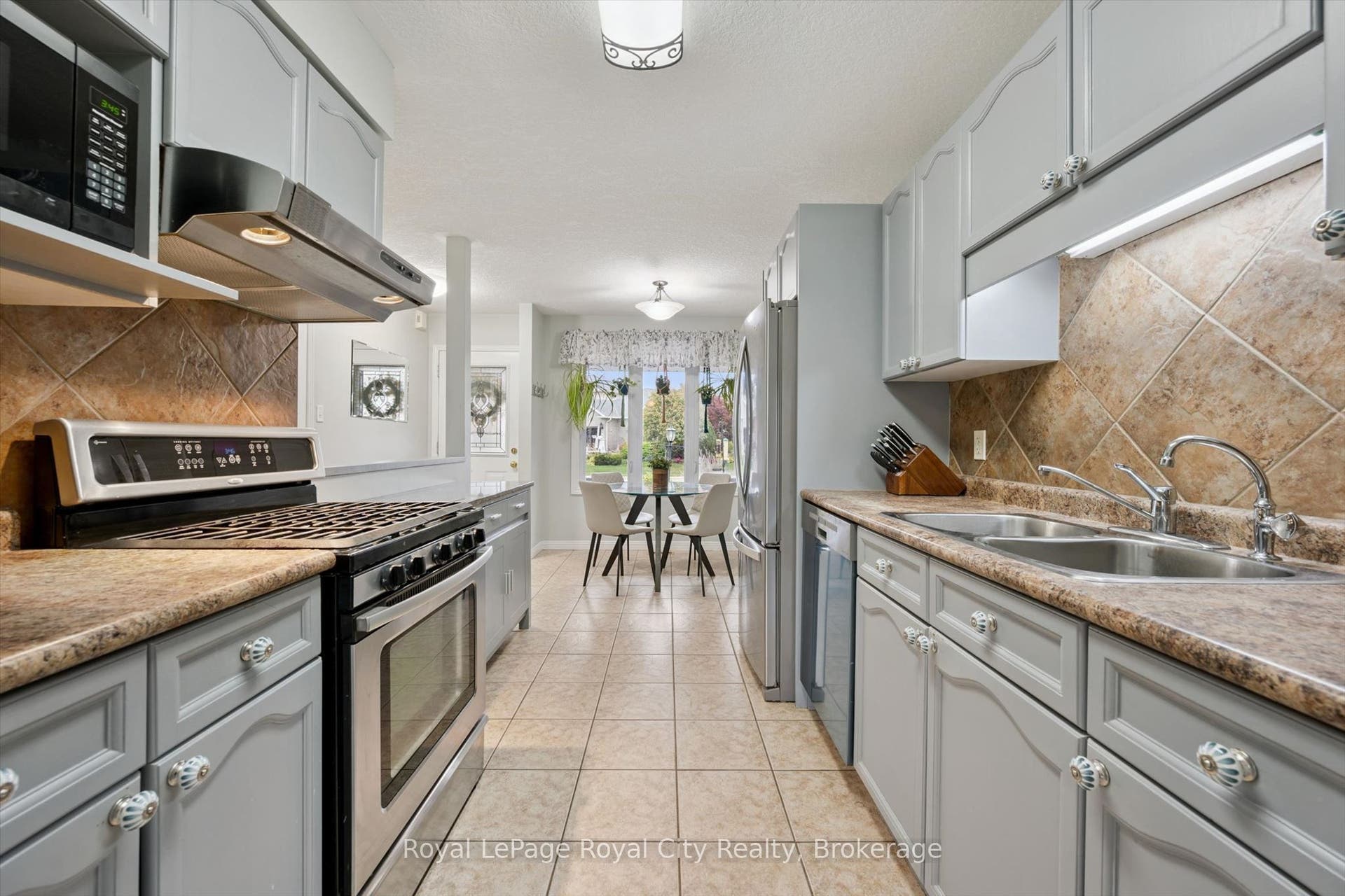 67 Cedarvale Avenue, Guelph, Wellington ON N1E 6Y3 67 Cedarvale Avenue, Guelph, Wellington ON N1E 6Y3