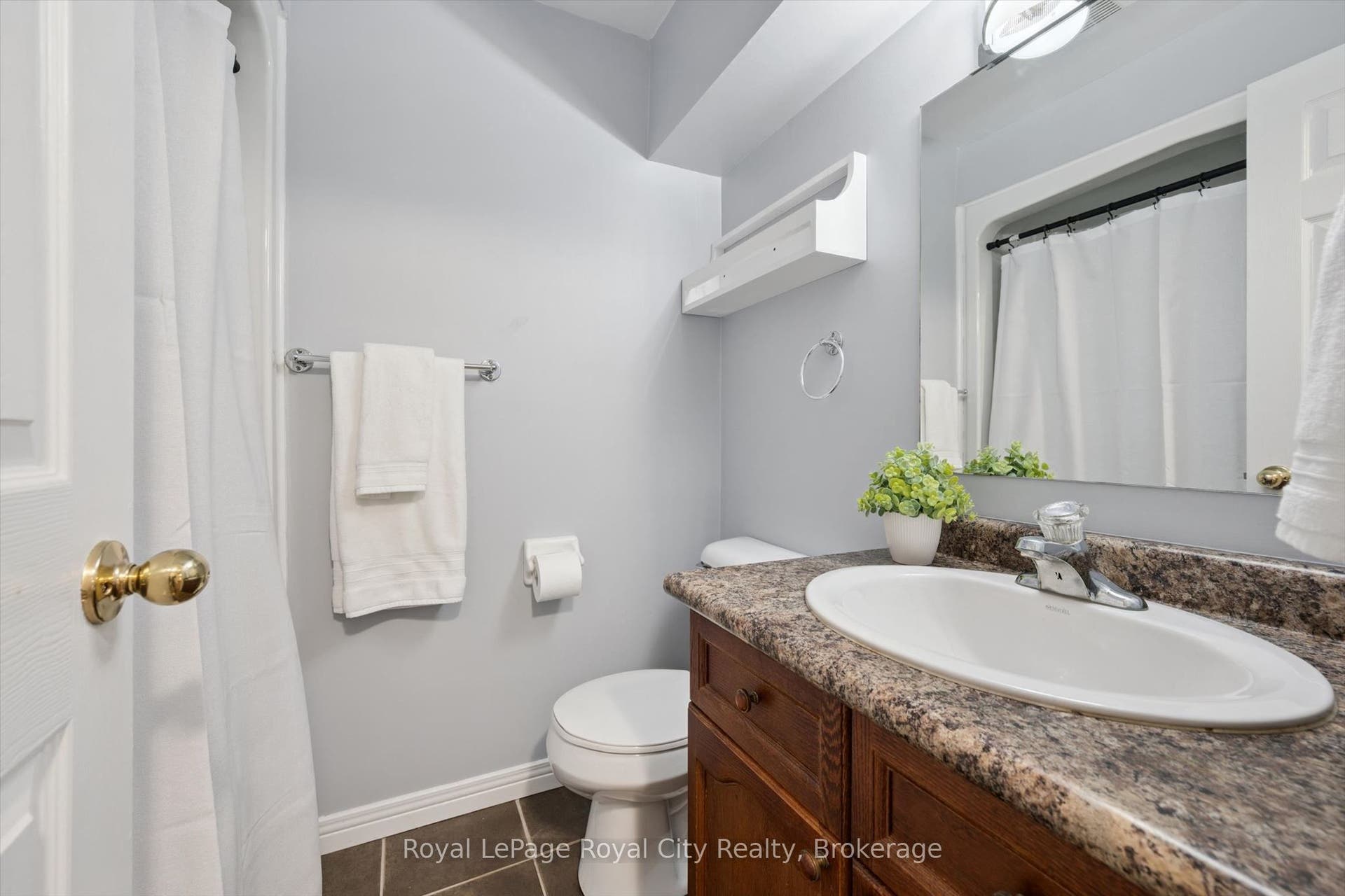 67 Cedarvale Avenue, Guelph, Wellington ON N1E 6Y3 67 Cedarvale Avenue, Guelph, Wellington ON N1E 6Y3