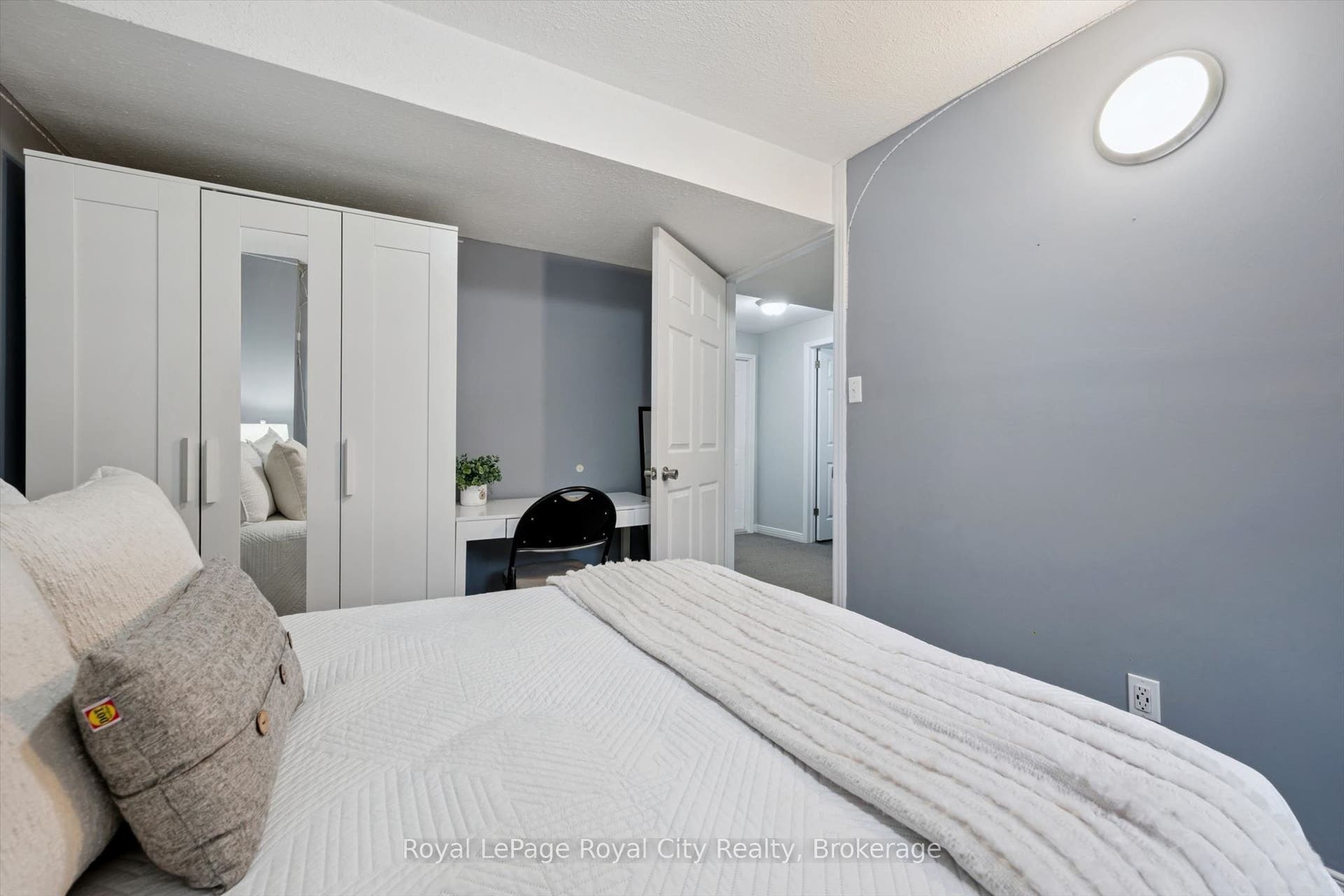 67 Cedarvale Avenue, Guelph, Wellington ON N1E 6Y3 67 Cedarvale Avenue, Guelph, Wellington ON N1E 6Y3