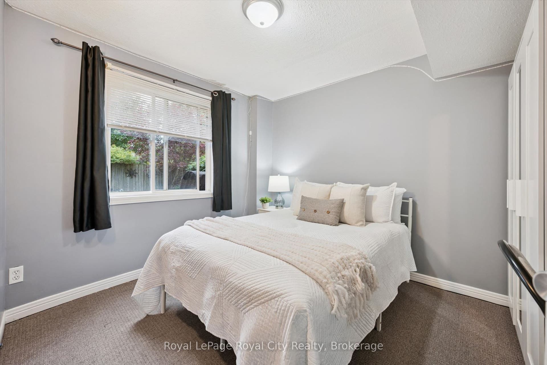 67 Cedarvale Avenue, Guelph, Wellington ON N1E 6Y3 67 Cedarvale Avenue, Guelph, Wellington ON N1E 6Y3