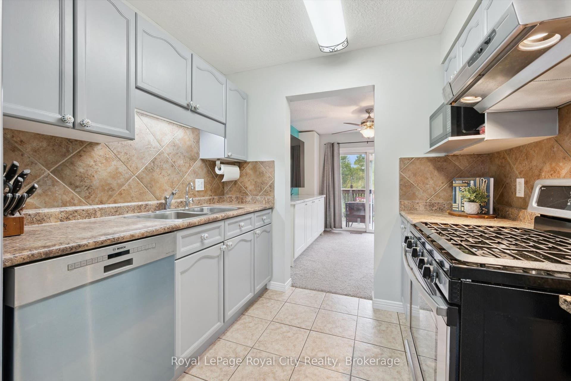 67 Cedarvale Avenue, Guelph, Wellington ON N1E 6Y3 67 Cedarvale Avenue, Guelph, Wellington ON N1E 6Y3