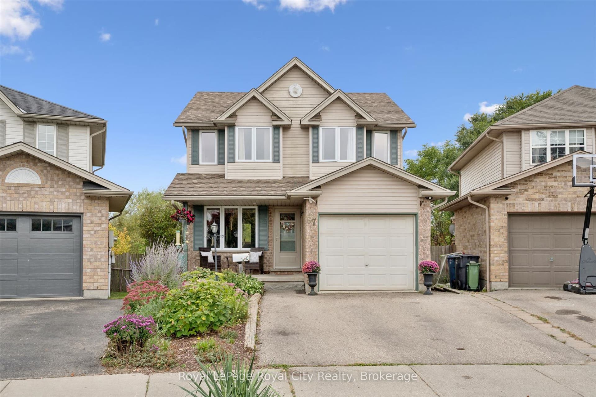 67 Cedarvale Avenue, Guelph, Wellington ON N1E 6Y3 67 Cedarvale Avenue, Guelph, Wellington ON N1E 6Y3